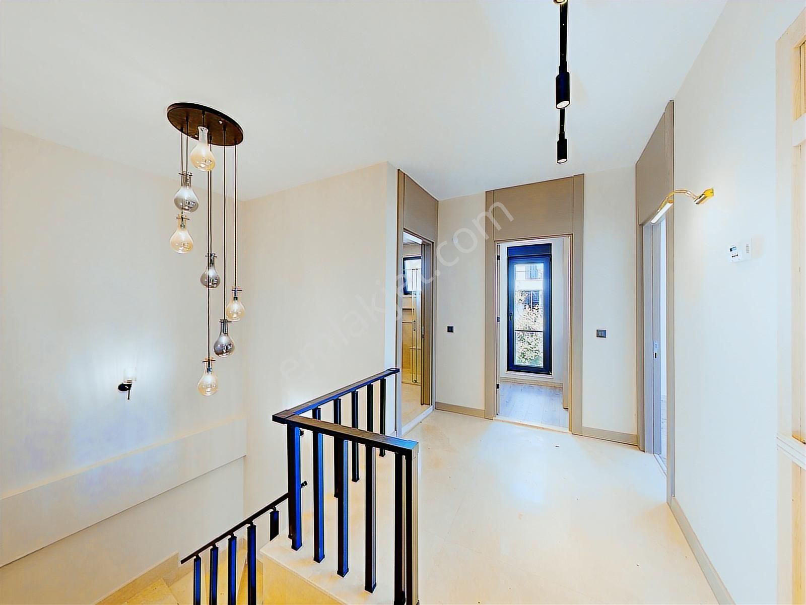 Aydoğmuş Mahallesinde Saunalı, Havuzlu, 4+1 Müstakil Lüks Villa - Görsel 6