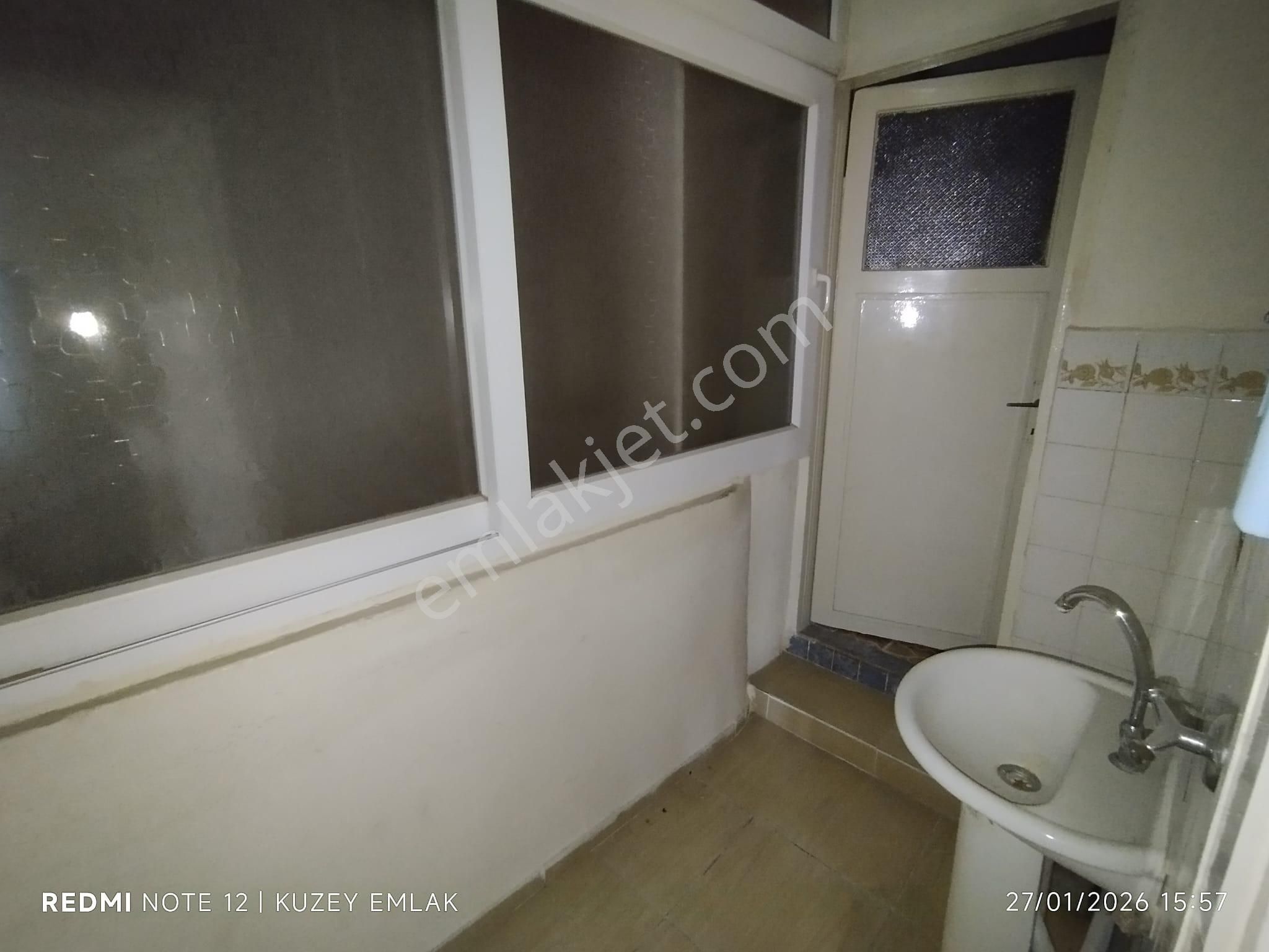 Kuzey Emlaktan Sarı Hoca Aşevi Civarı Satılık 3 Katlı Müstakil Daire - Görsel 14