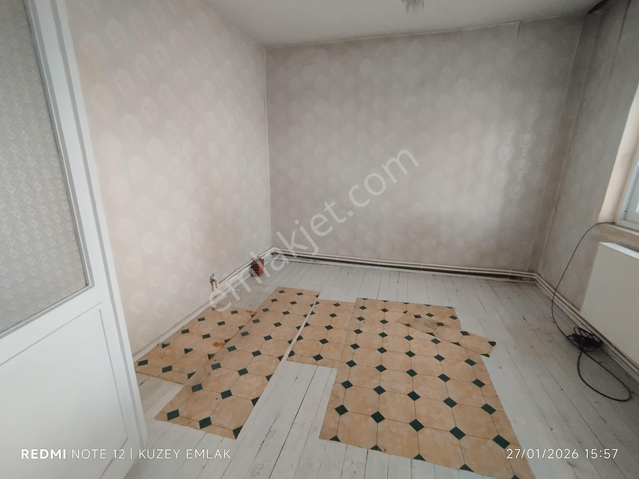 Kuzey Emlaktan Sarı Hoca Aşevi Civarı Satılık 3 Katlı Müstakil Daire - Görsel 4