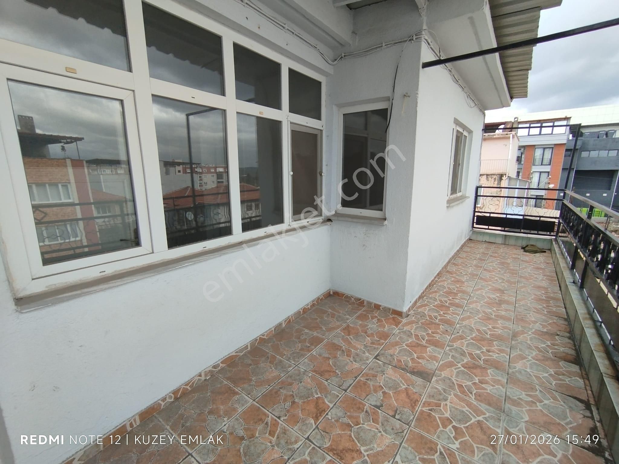 Kuzey Emlaktan Sarı Hoca Aşevi Civarı Satılık 3 Katlı Müstakil Daire - Görsel 7