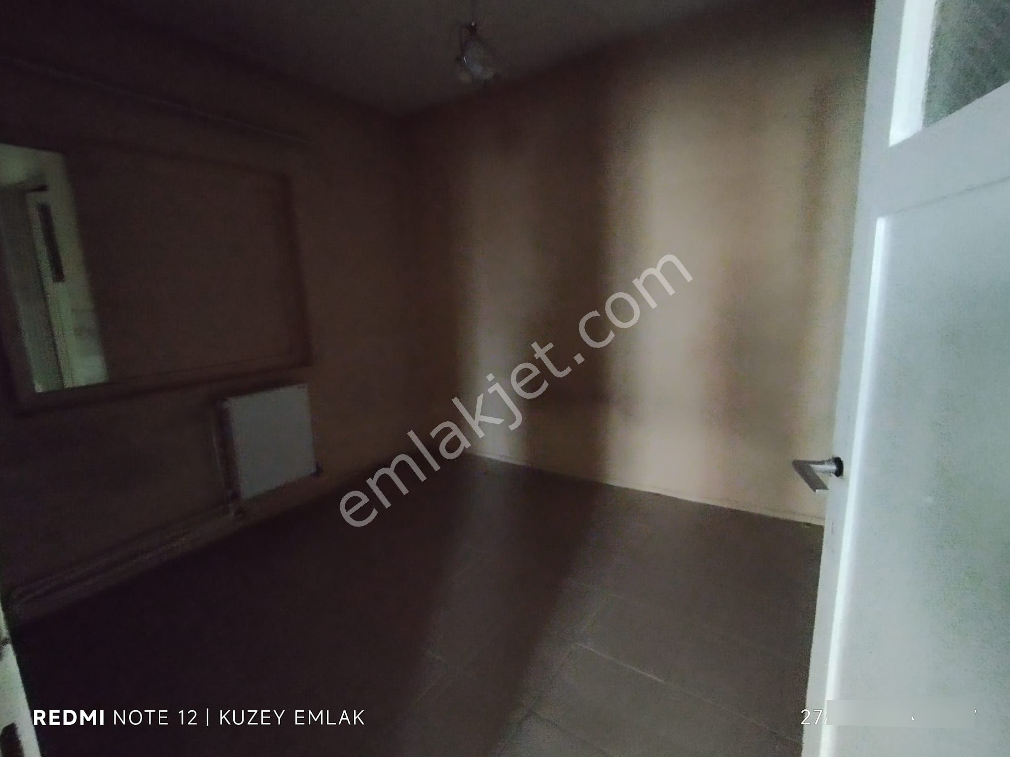 Kuzey Emlaktan Sarı Hoca Aşevi Civarı Satılık 3 Katlı Müstakil Daire - Görsel 16