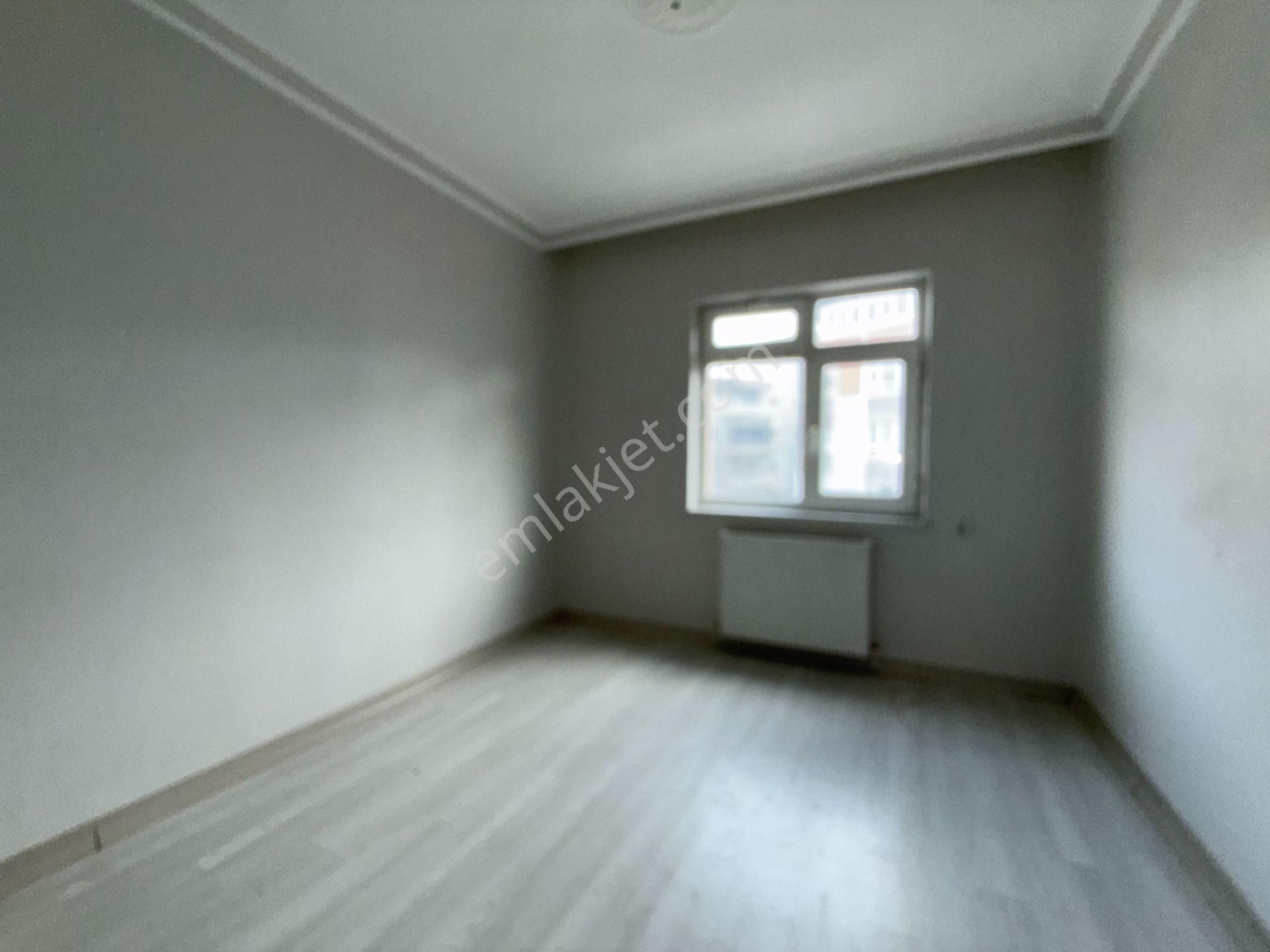 Ufuk Kılıç Emlak'tan Uygun Fiyatlı Cadde Üzeri 3+1 Orta Kat Güney Daire - Görsel 14