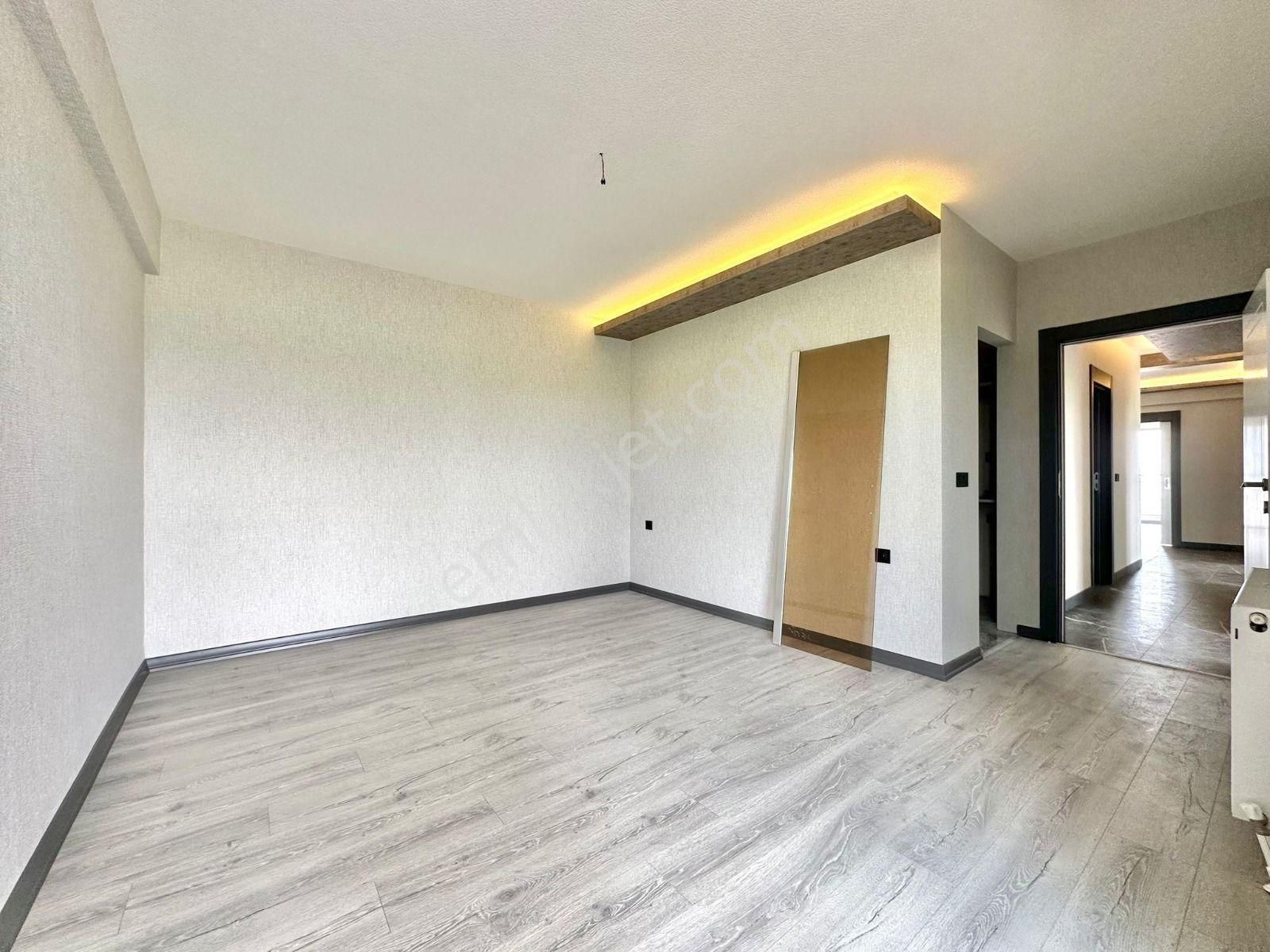 Kalecik Emlak'tan K.otoparklı Sitede 4+1 Ara Kat Güney Cephe Daire - Görsel 13