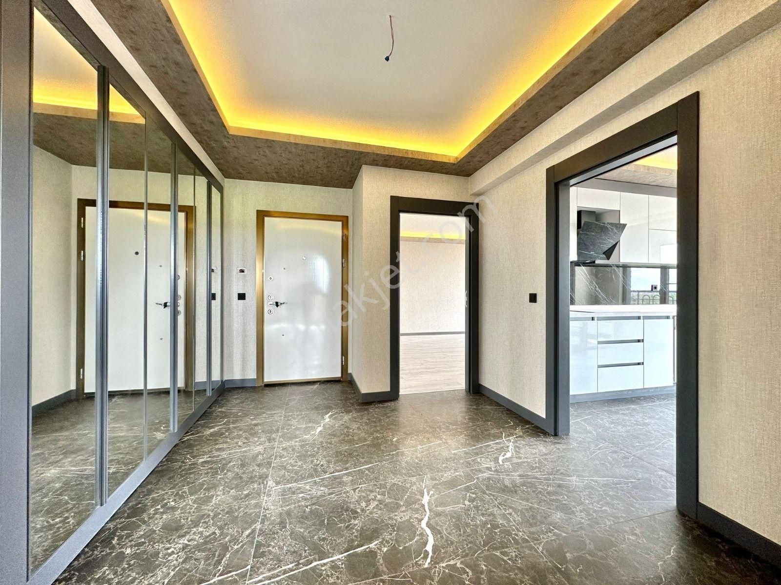 Kalecik Emlak'tan K.otoparklı Sitede 4+1 Ara Kat Güney Cephe Daire - Görsel 17