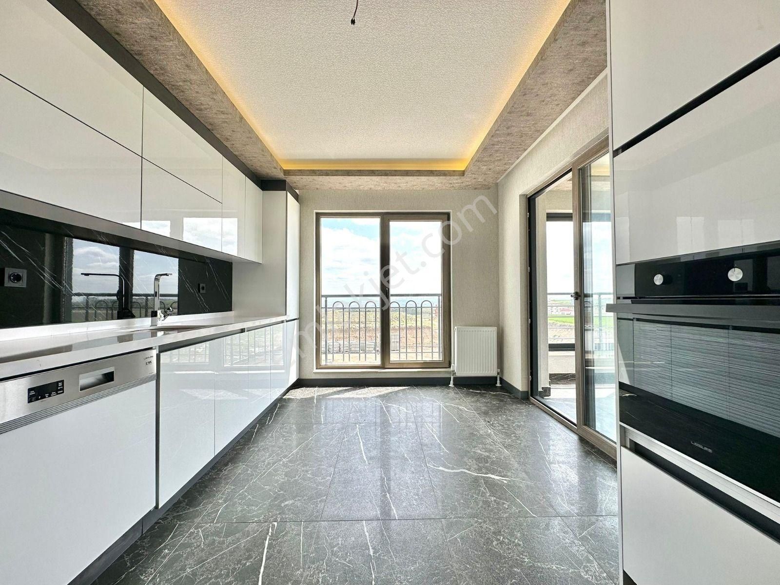 Kalecik Emlak'tan K.otoparklı Sitede 4+1 Ara Kat Güney Cephe Daire - Görsel 5