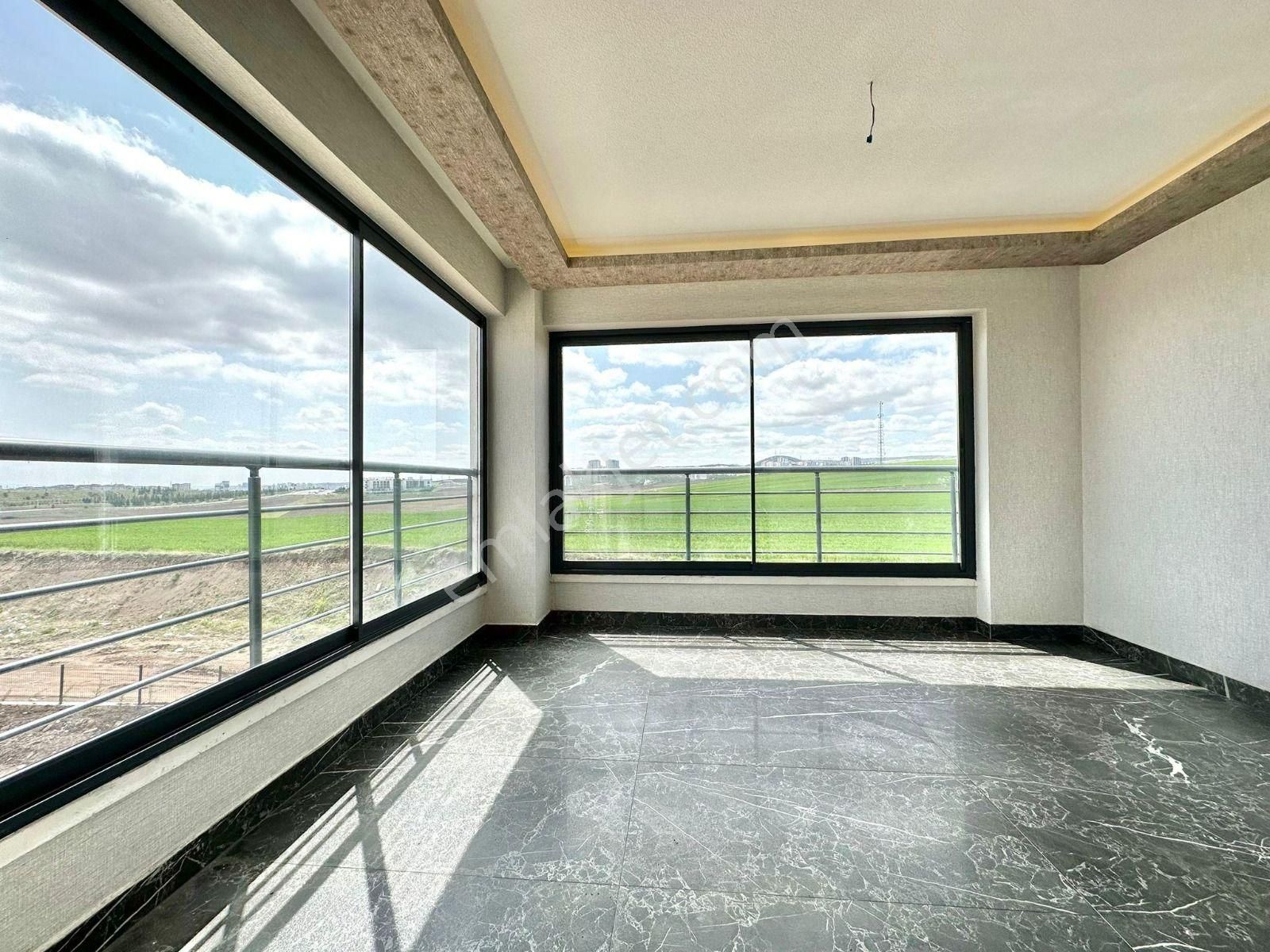 Kalecik Emlak'tan K.otoparklı Sitede 4+1 Ara Kat Güney Cephe Daire - Görsel 26