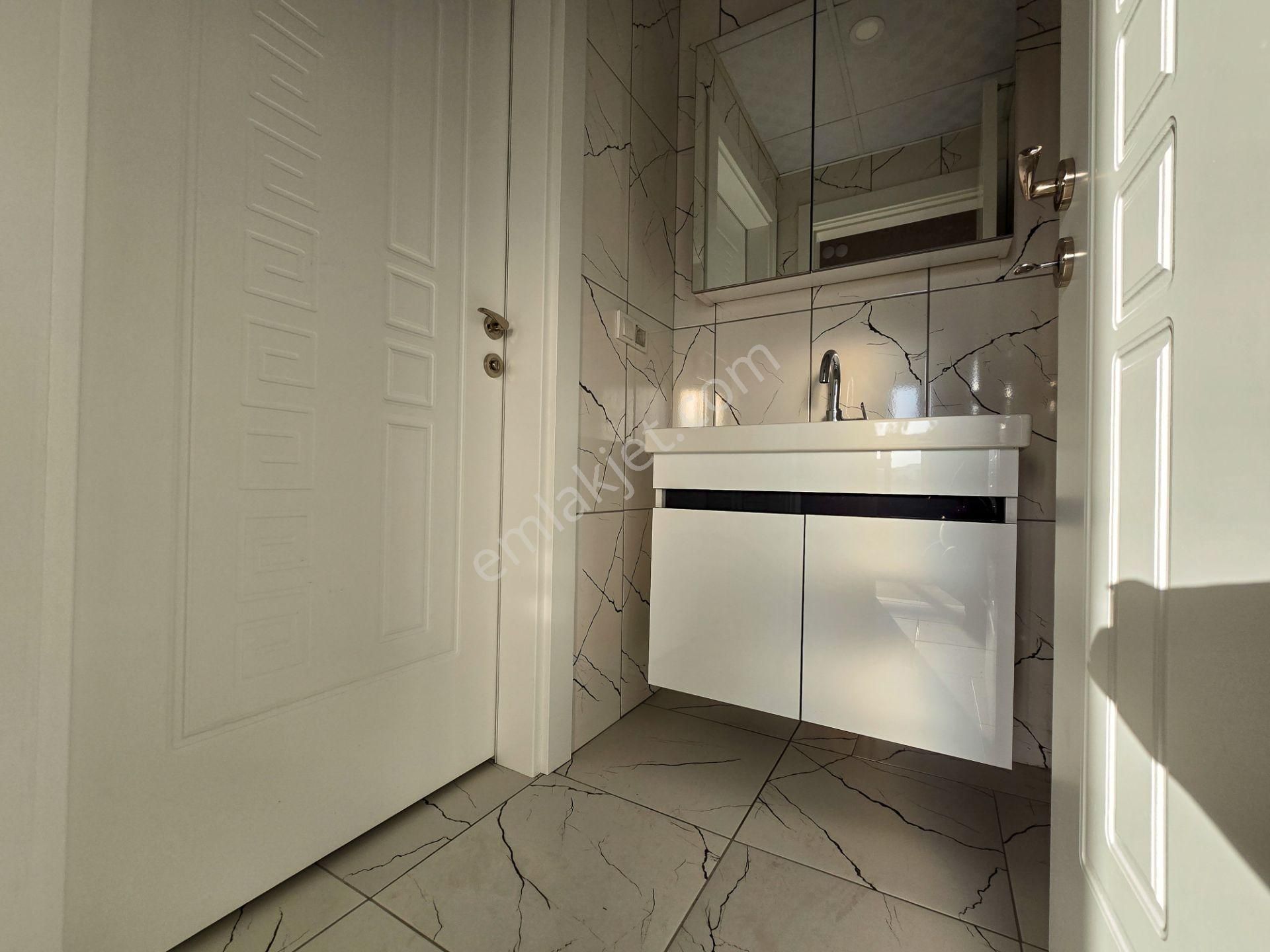 Genç Osman Caddesi Yakını İşyapar Gayrimenkul'den 3+1 Daire - Görsel 9