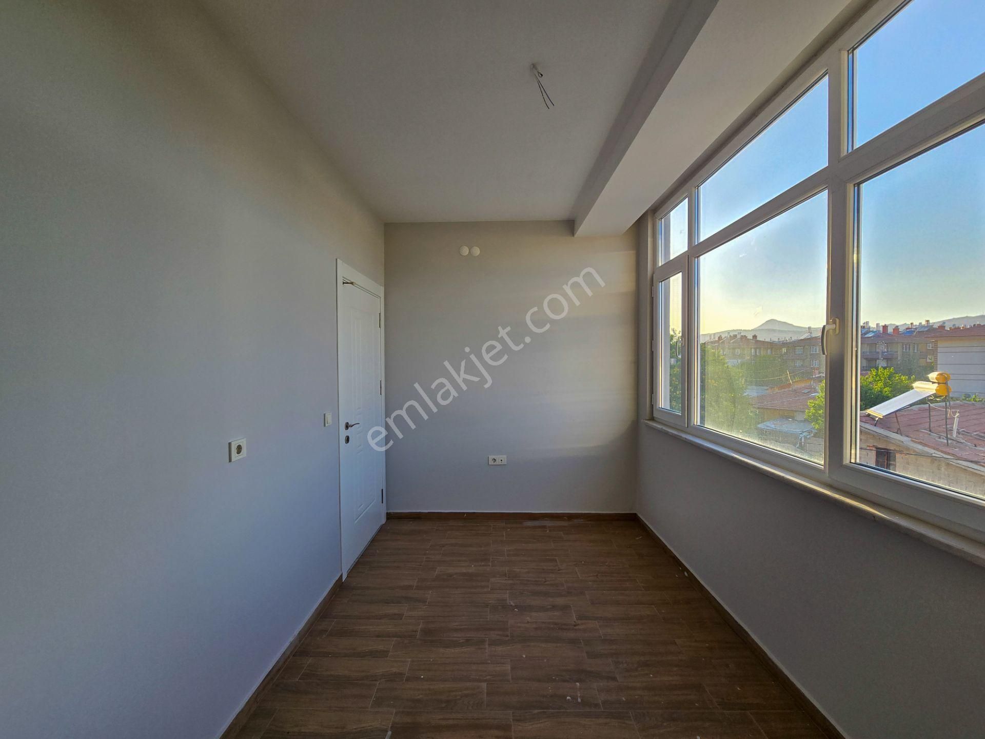 Genç Osman Caddesi Yakını İşyapar Gayrimenkul'den 3+1 Daire - Görsel 39