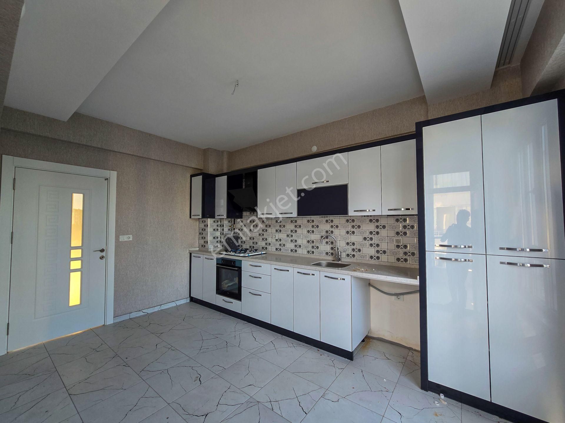 Genç Osman Caddesi Yakını İşyapar Gayrimenkul'den 3+1 Daire - Görsel 13