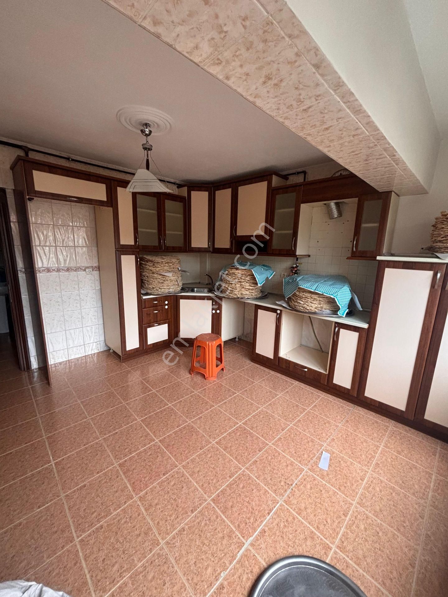 Ortak Emlaktan Zafer Mahallesinde Doğalgazlı Kiralık 3+1 Daire - Görsel 15