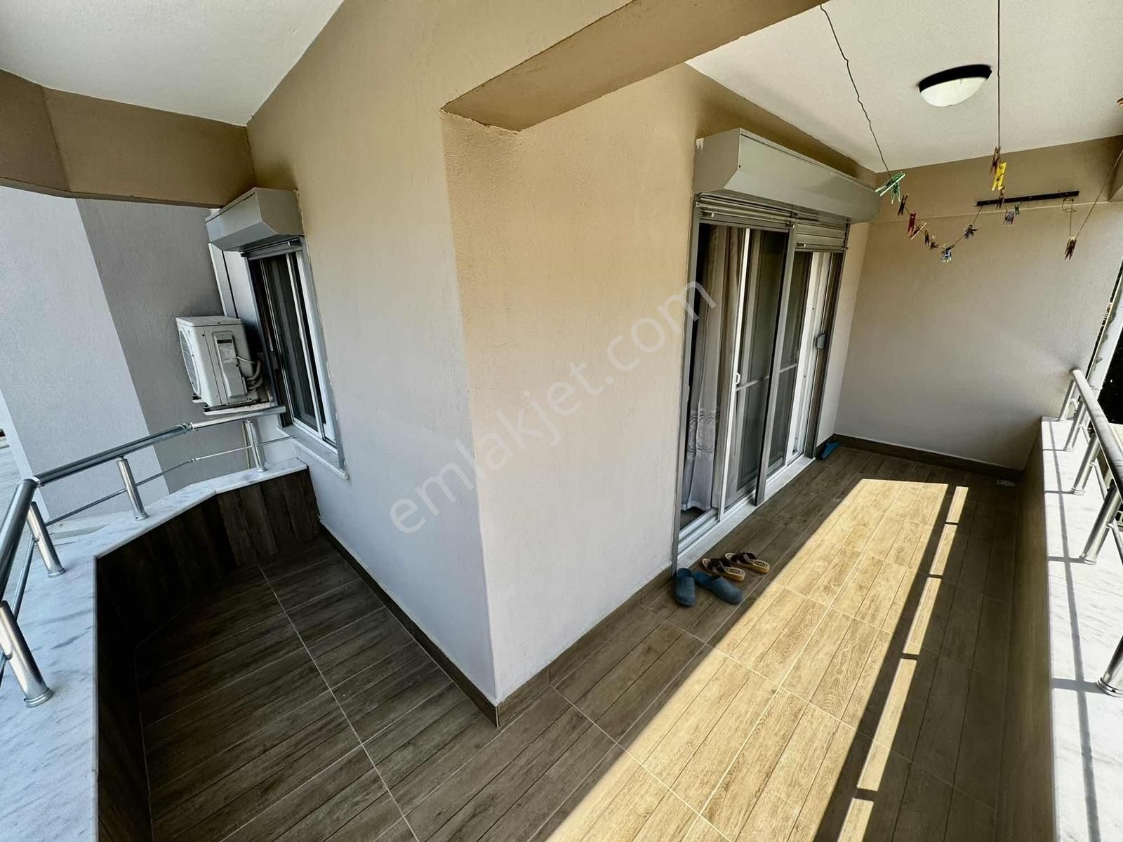 Son Fırsat Mükemmel Konum Geniş Bahçeli Otoparklı Tripleks 3+1 - Görsel 20