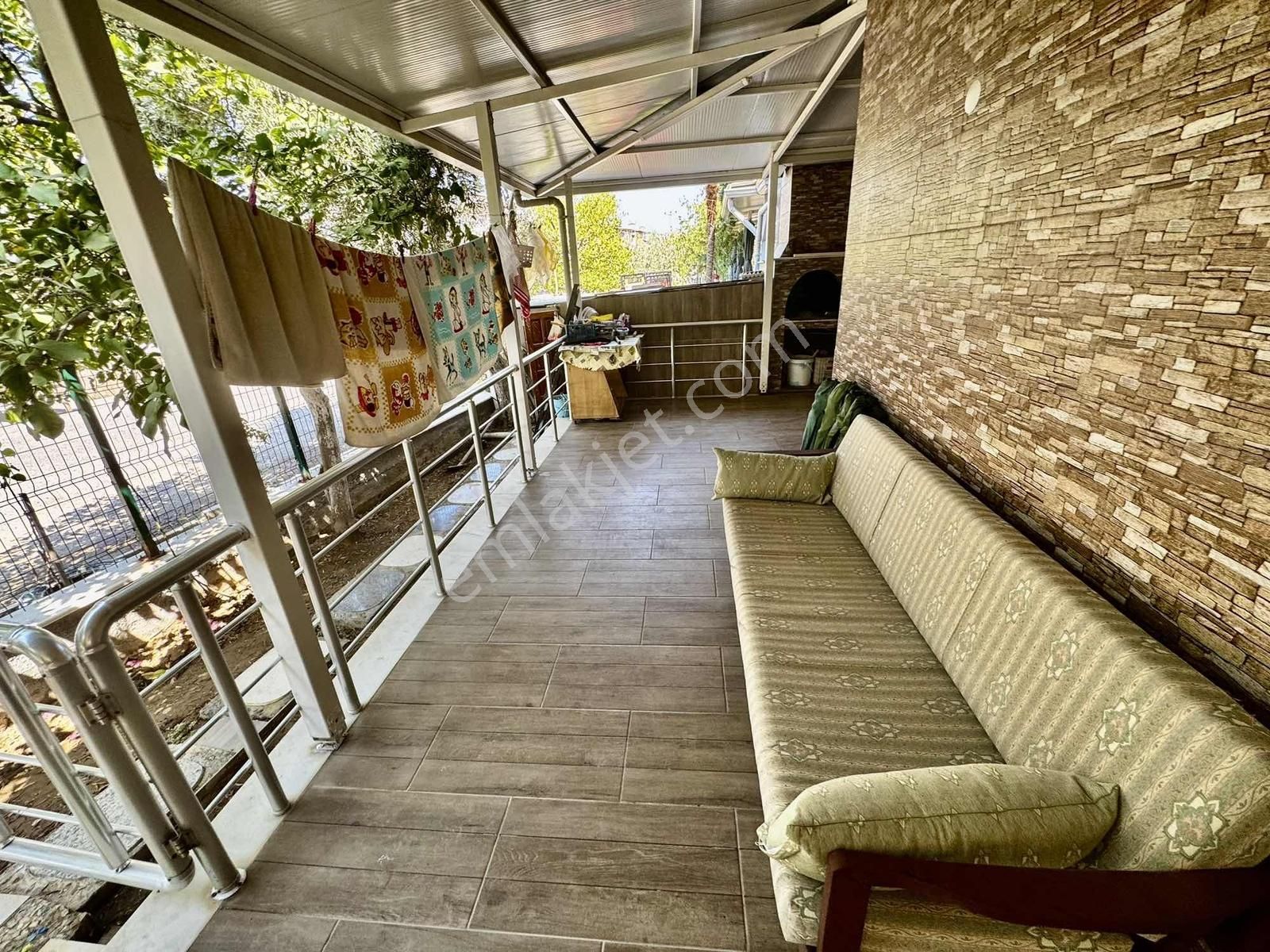 Son Fırsat Mükemmel Konum Geniş Bahçeli Otoparklı Tripleks 3+1 - Görsel 29