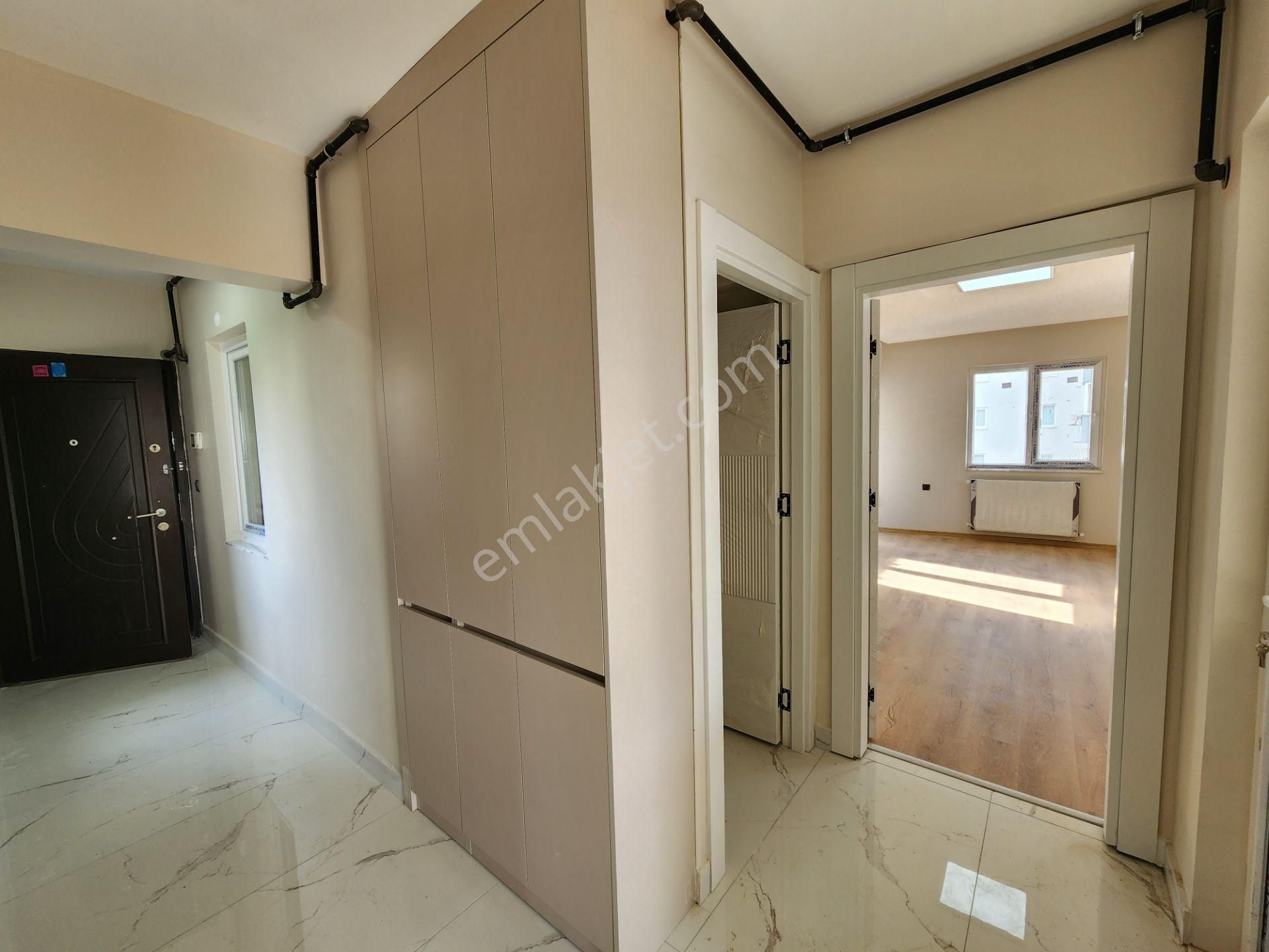 Meltem Özlem Sitesi'nde Doğalgazlı, Sıfır Yapılı 3+1 Ara Kat Kiralık Daire - Görsel 33