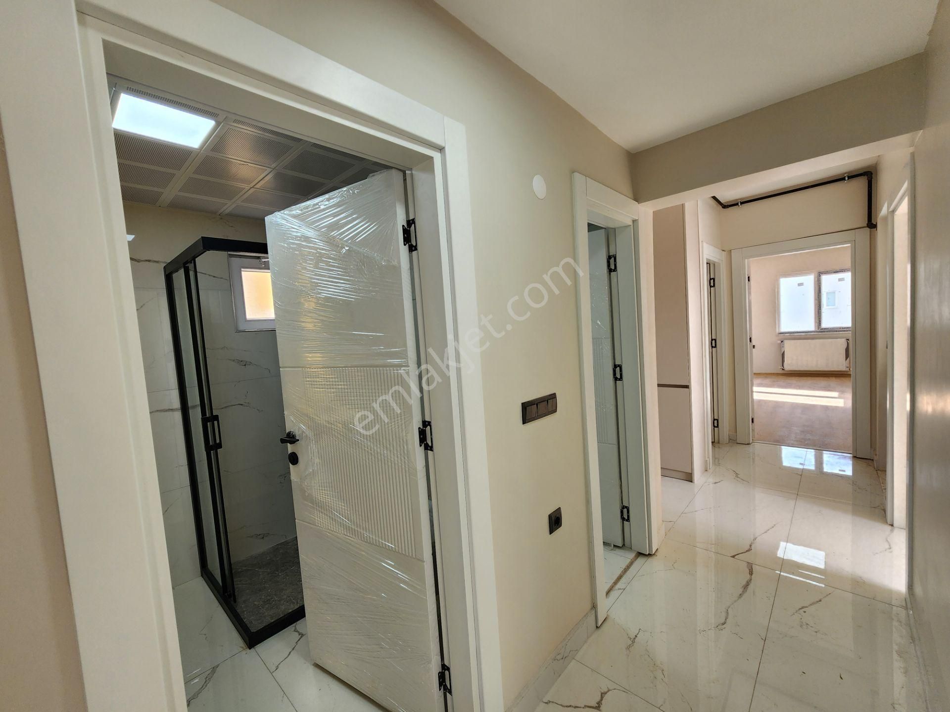 Meltem Özlem Sitesi'nde Doğalgazlı, Sıfır Yapılı 3+1 Ara Kat Kiralık Daire - Görsel 27