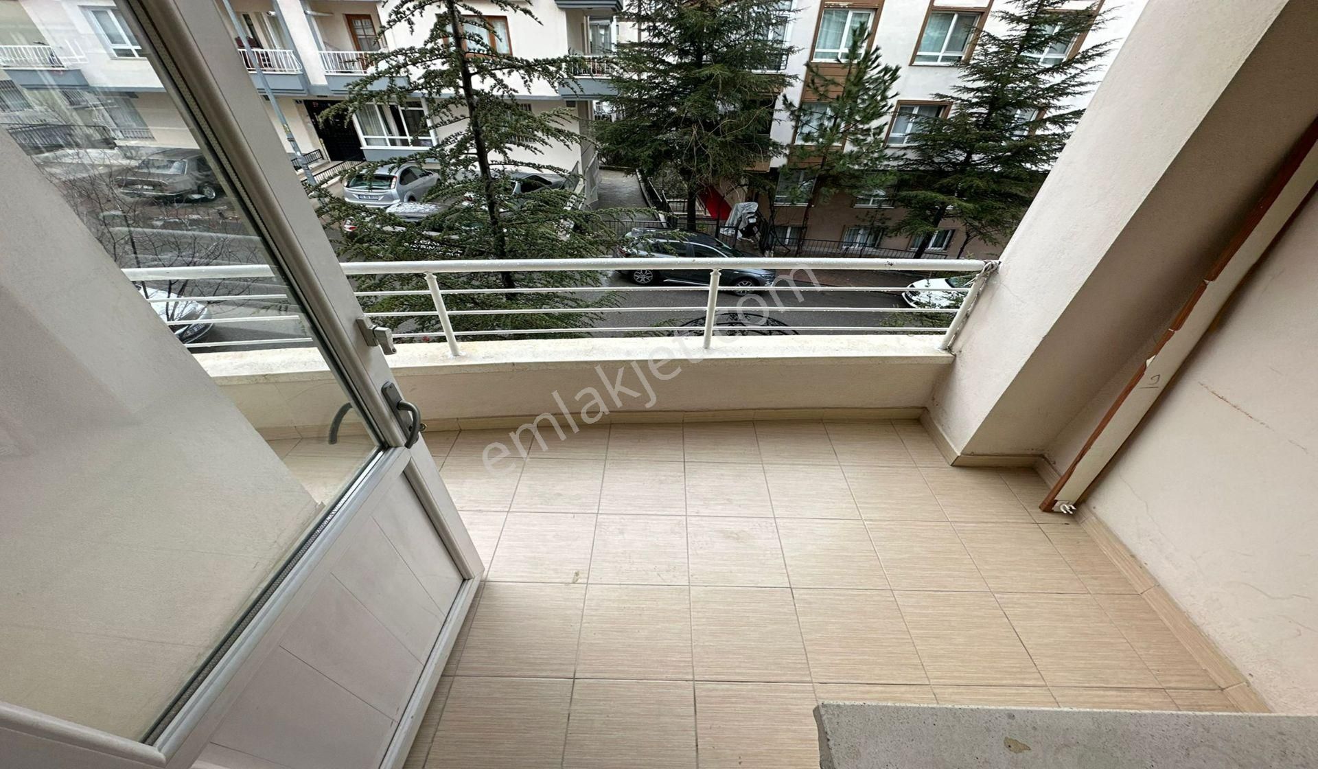 Atapark Cadde Kenarı Bölgenin En Geniş Dairesi Bu İmkan Kaçmaz - Görsel 8