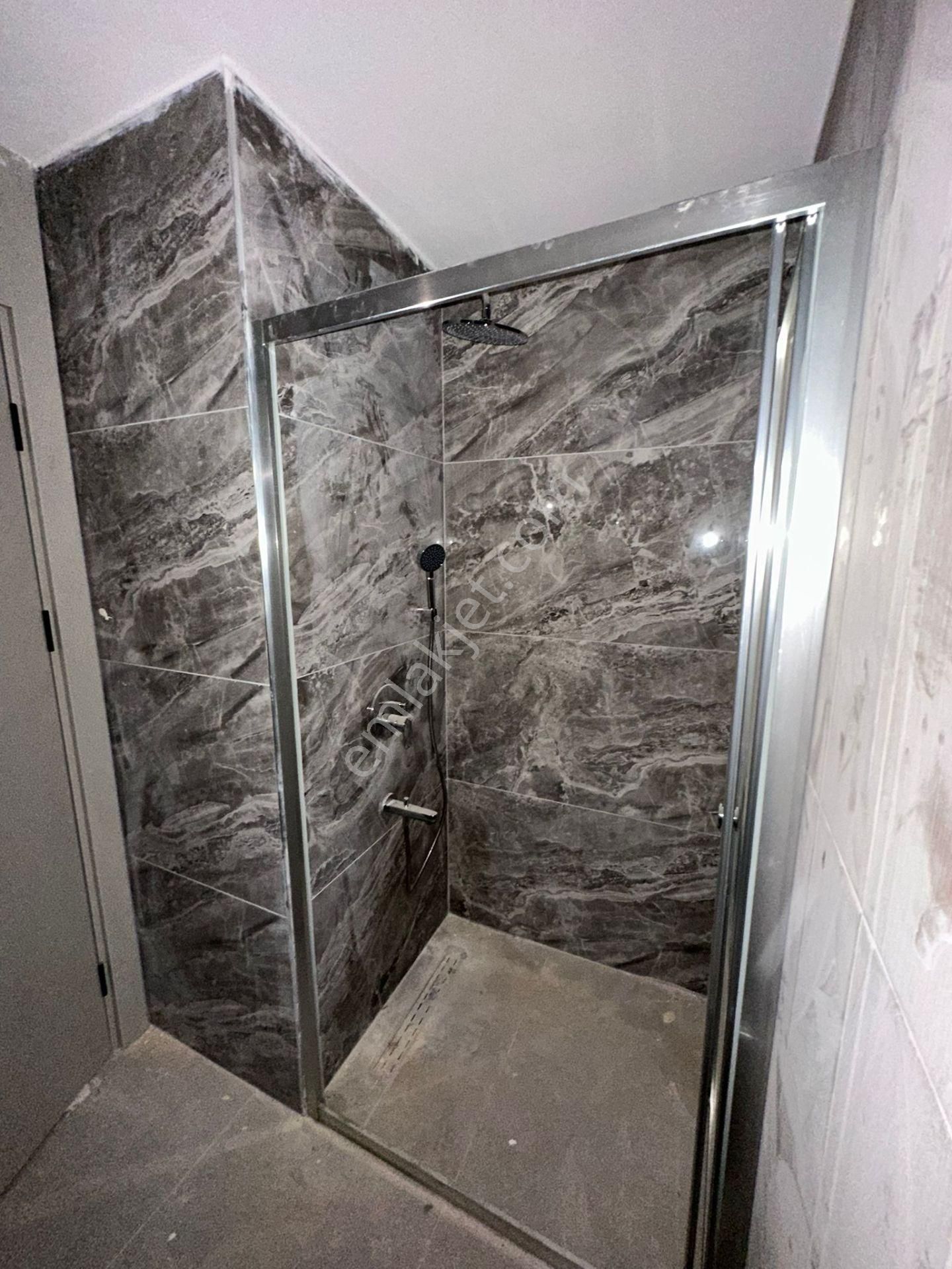 Antalya Döşemealtı Suncity 'de 1+1 Bahçe Katı Havuz Manzaralı Satılık Daire - Görsel 19