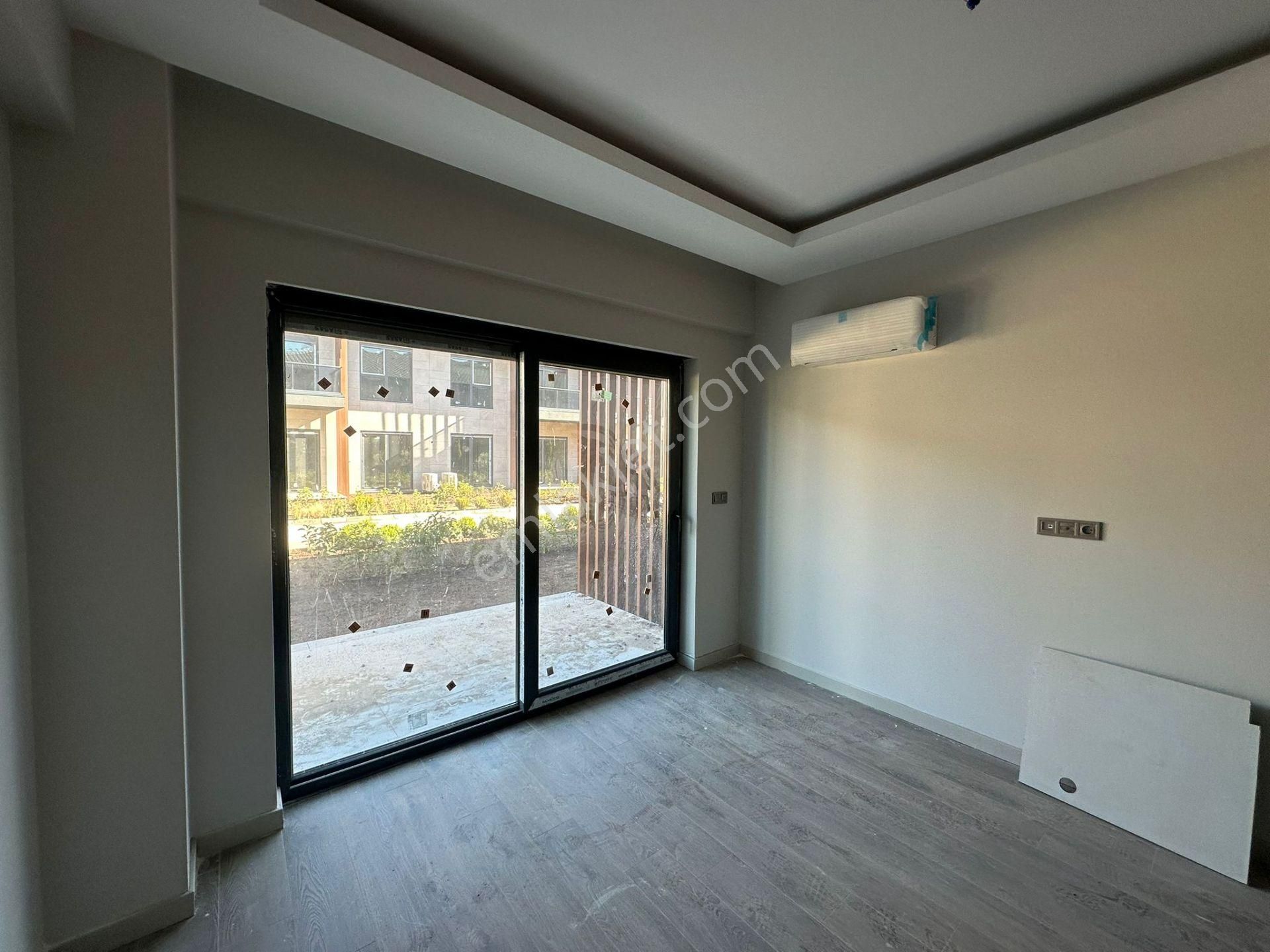 Antalya Döşemealtı Suncity 'de 1+1 Bahçe Katı Havuz Manzaralı Satılık Daire - Görsel 17