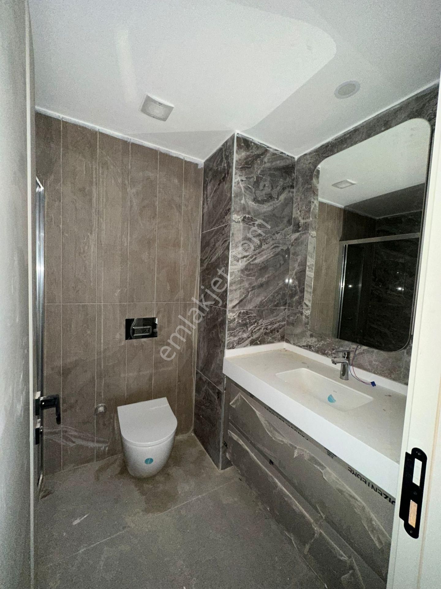 Antalya Döşemealtı Suncity 'de 1+1 Bahçe Katı Havuz Manzaralı Satılık Daire - Görsel 18