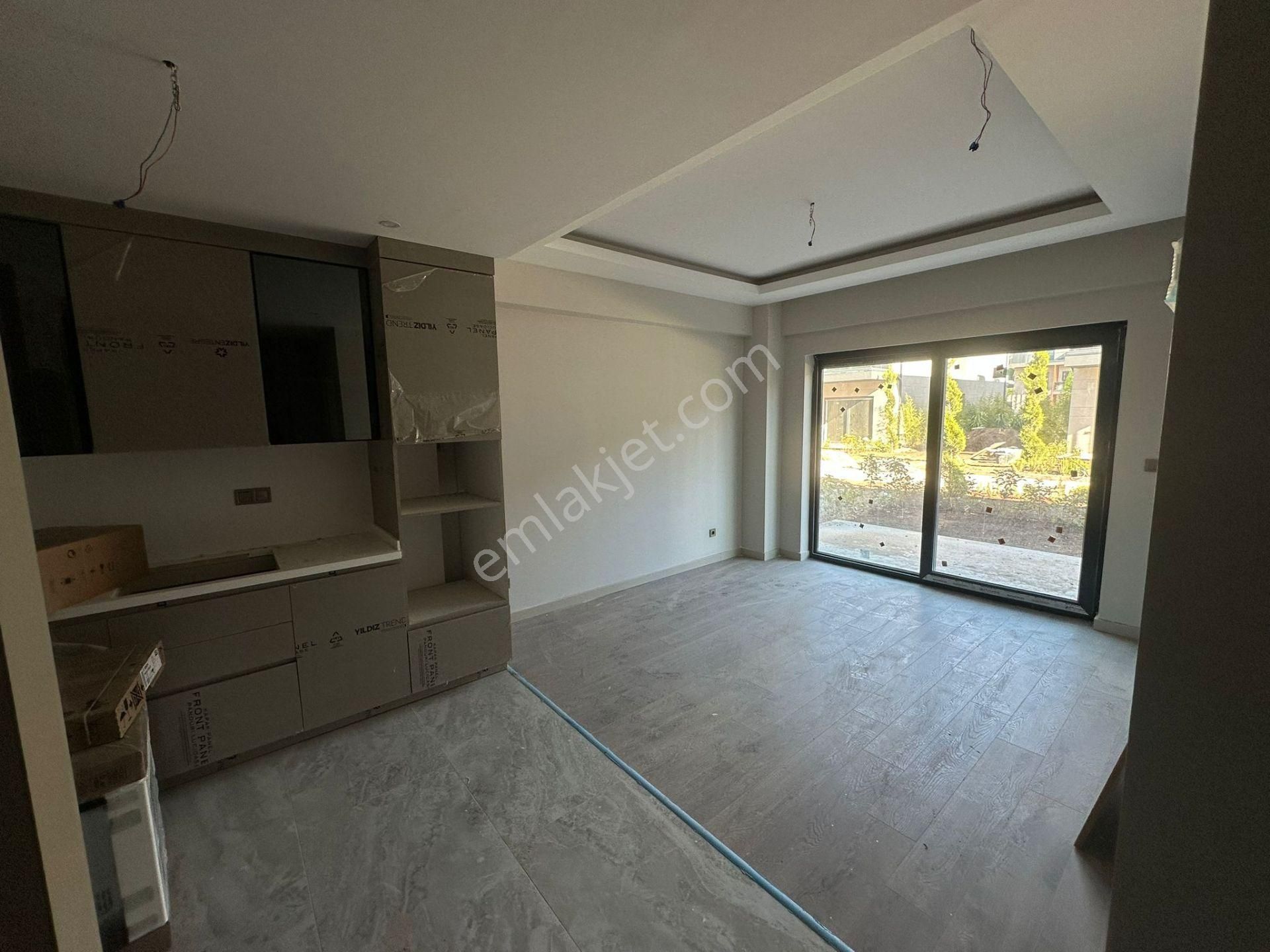 Antalya Döşemealtı Suncity 'de 1+1 Bahçe Katı Havuz Manzaralı Satılık Daire - Görsel 15