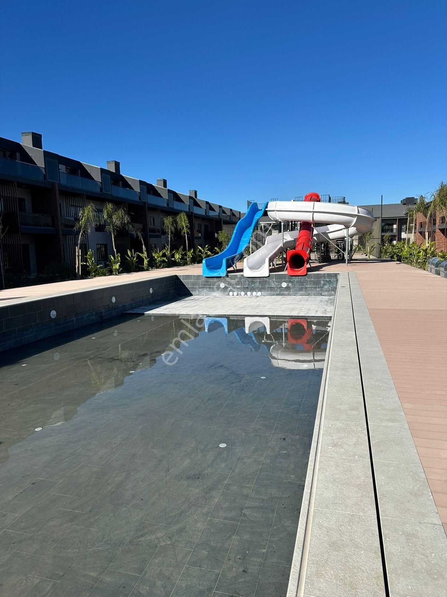 Antalya Döşemealtı Suncity 'de 1+1 Bahçe Katı Havuz Manzaralı Satılık Daire - Görsel 27