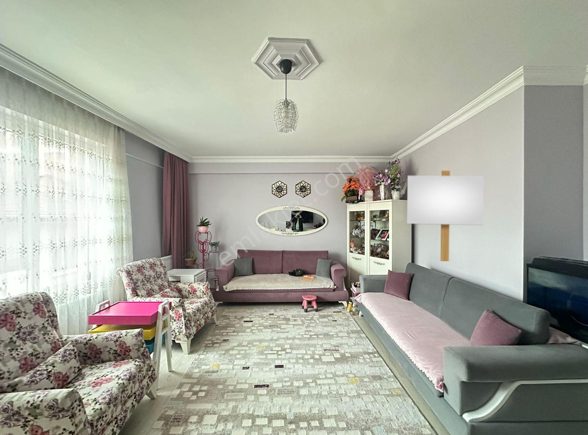 Akademi'den Çamlıca'da Ara Kat Ebeveyn Banyolu 2+1 Satılık Daire - Görsel 3