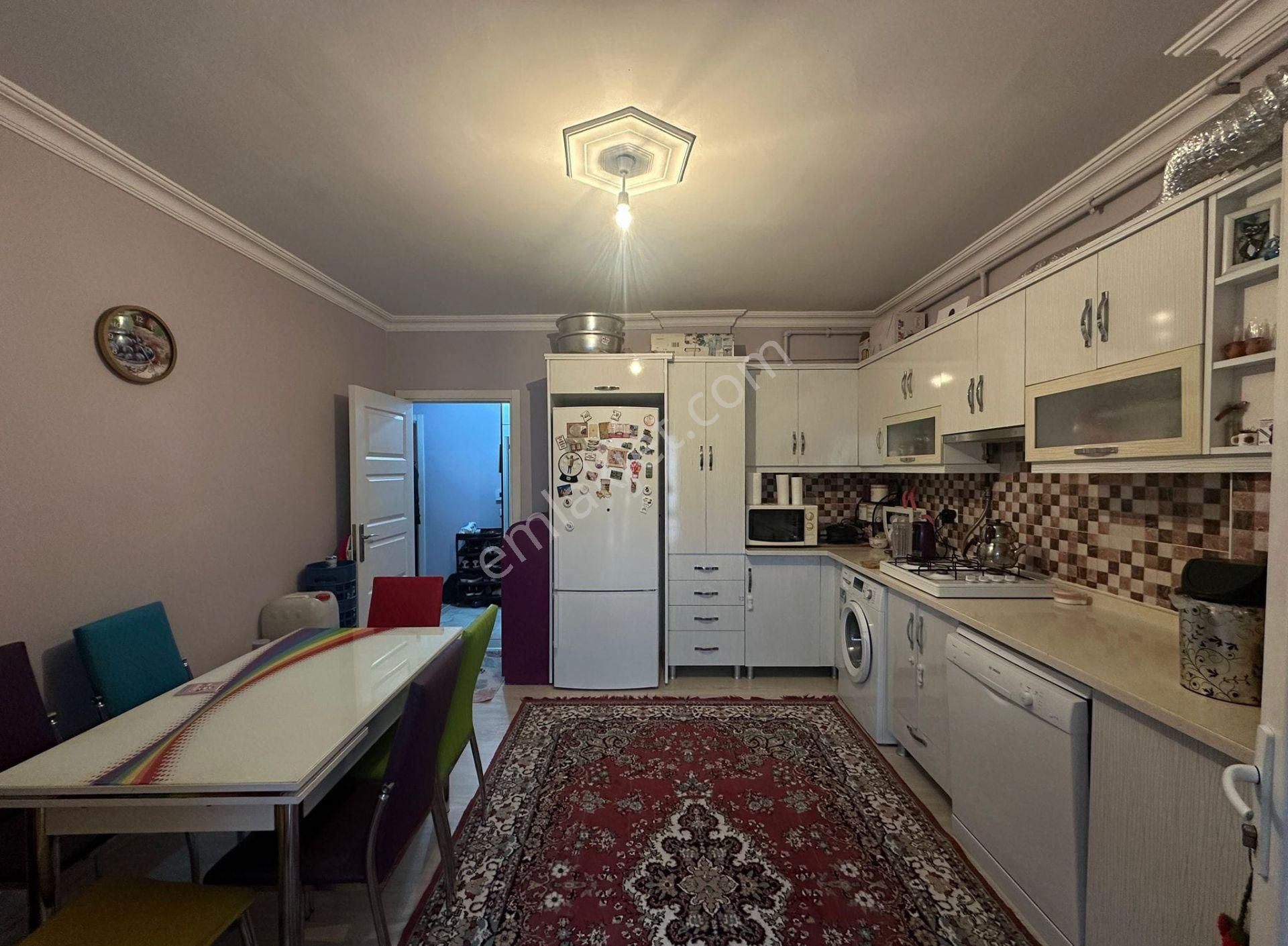 Akademi'den Çamlıca'da Ara Kat Ebeveyn Banyolu 2+1 Satılık Daire - Görsel 5