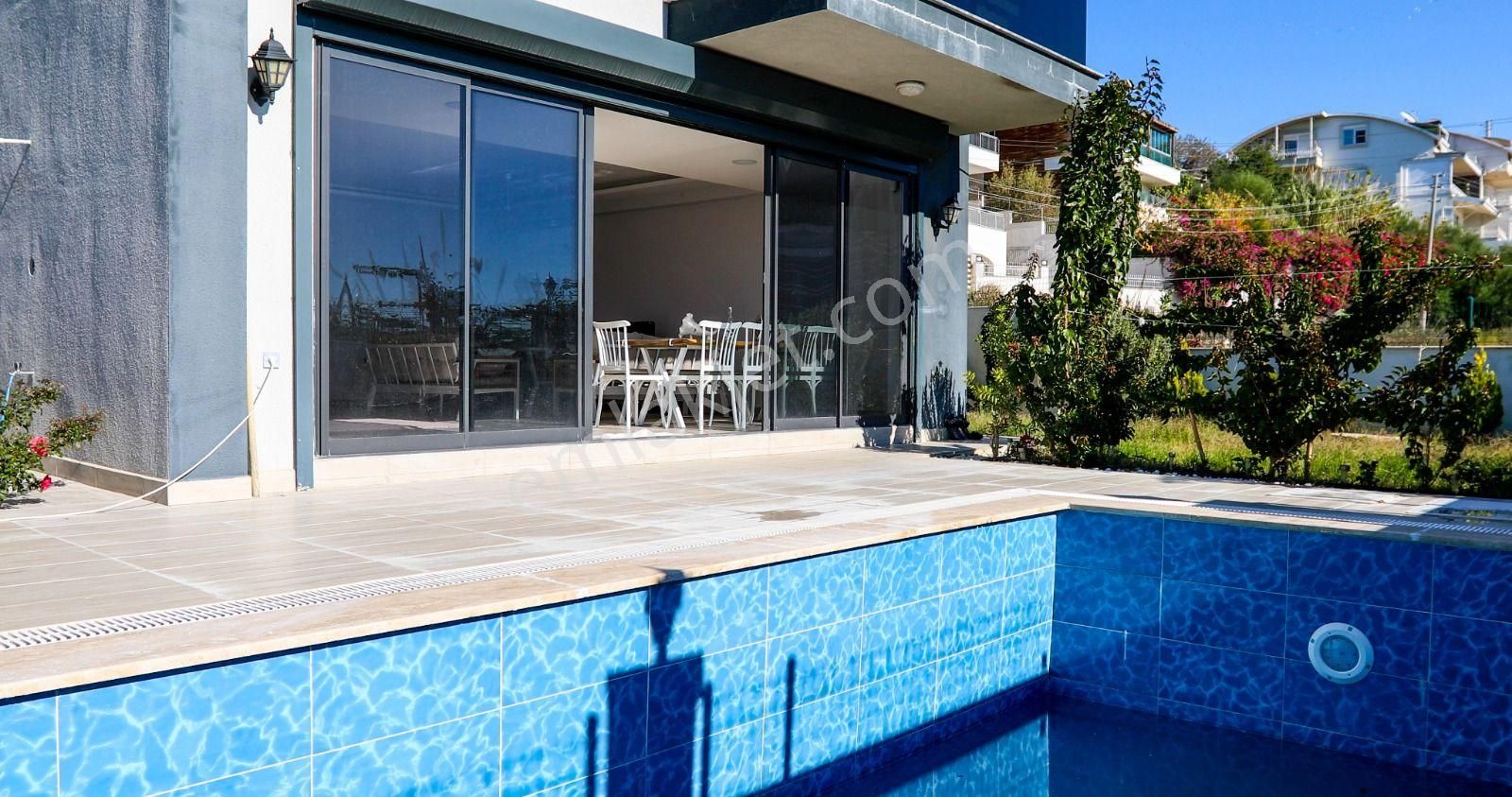 İdamax'tan Ilıca'da Harika Konumda Havuzlu Müstakil Villa - Görsel 7