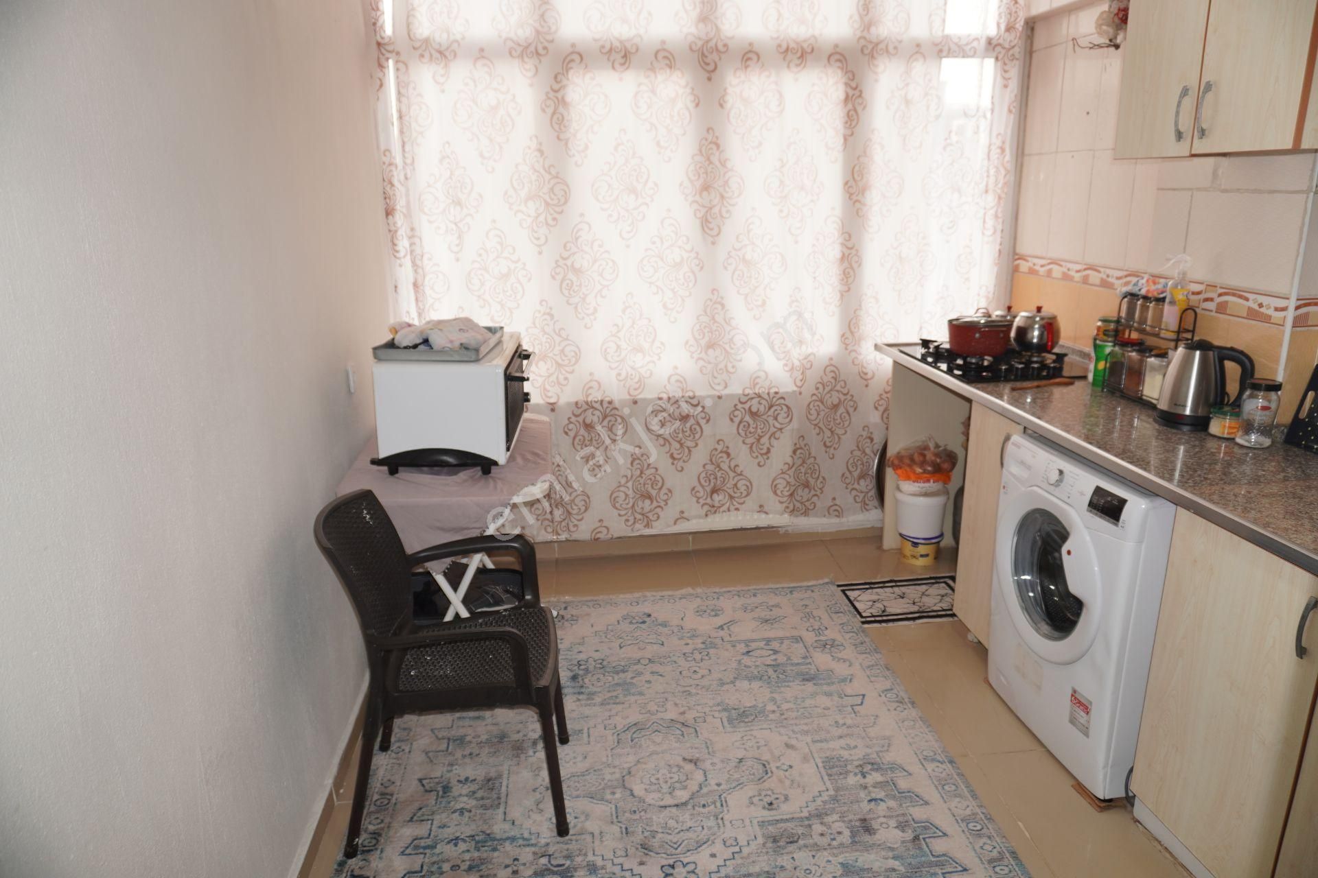 Asarlık Kiralık Eşyasız2+1 Doğalgaz Kombili+balkonlu Çiğliserkan - Görsel 5
