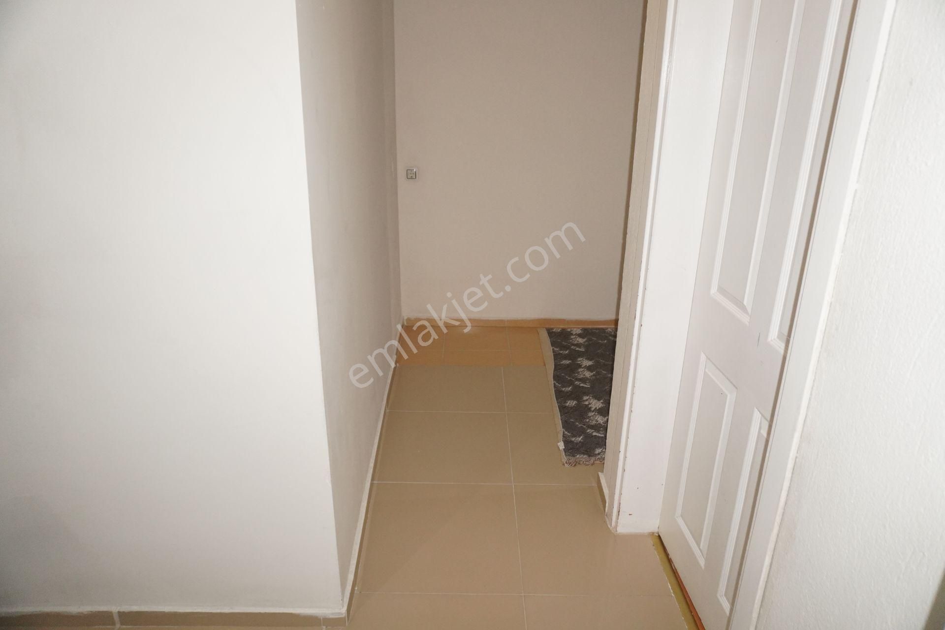 Asarlık Kiralık Eşyasız2+1 Doğalgaz Kombili+balkonlu Çiğliserkan - Görsel 30