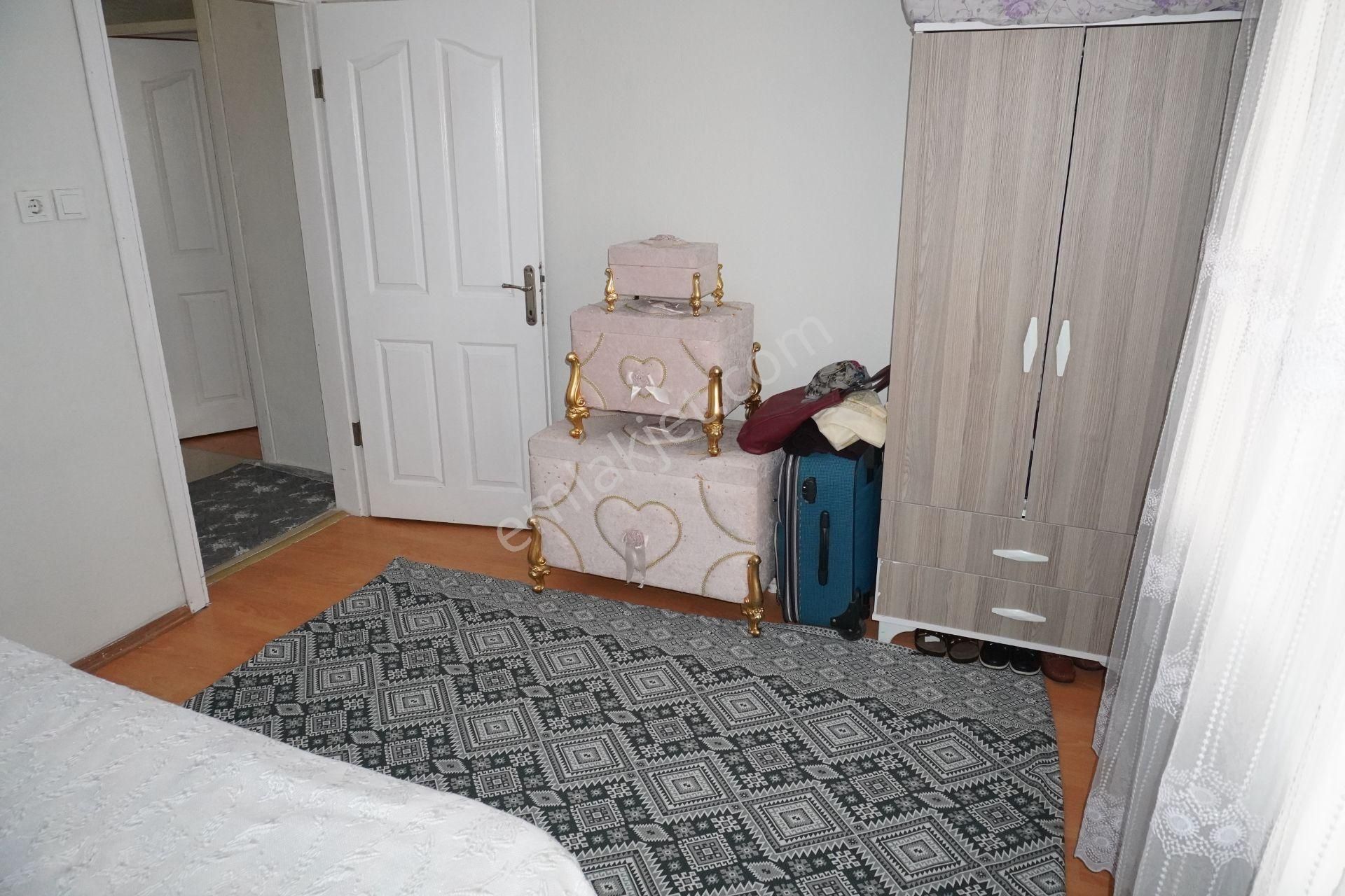 Asarlık Kiralık Eşyasız2+1 Doğalgaz Kombili+balkonlu Çiğliserkan - Görsel 24