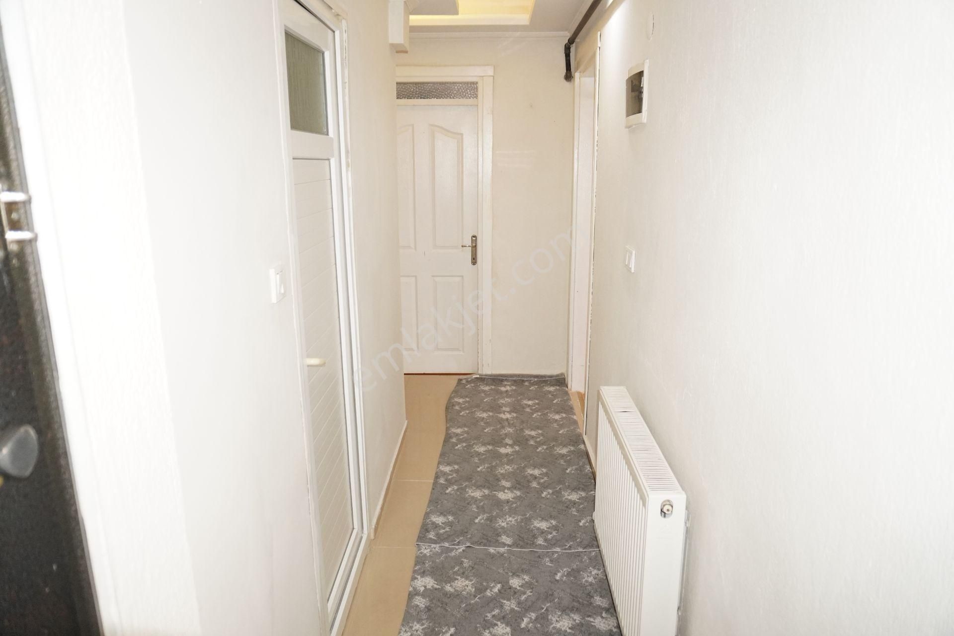 Asarlık Kiralık Eşyasız2+1 Doğalgaz Kombili+balkonlu Çiğliserkan - Görsel 32