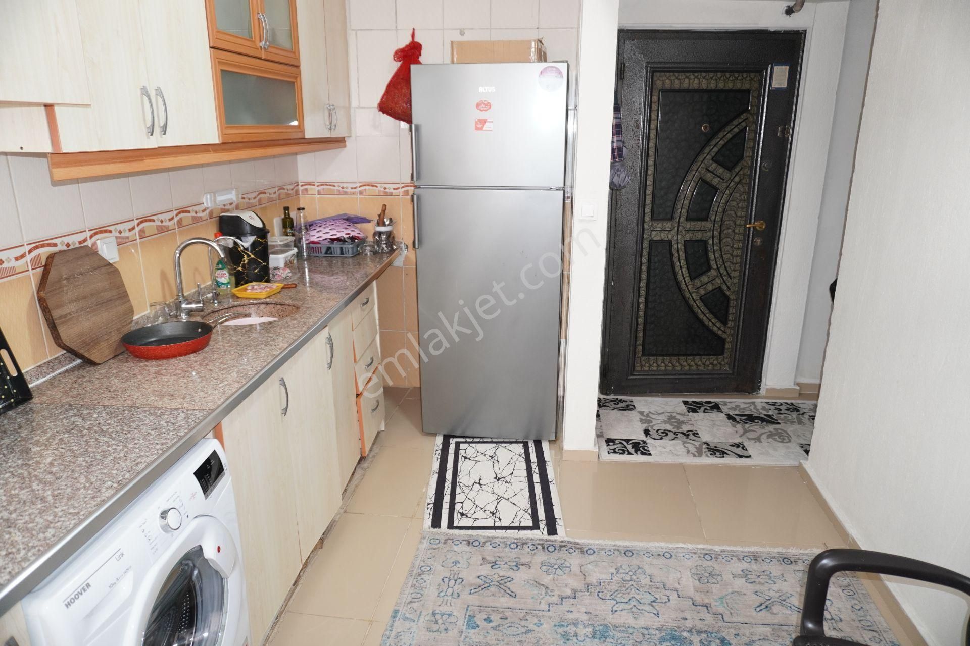 Asarlık Kiralık Eşyasız2+1 Doğalgaz Kombili+balkonlu Çiğliserkan - Görsel 8