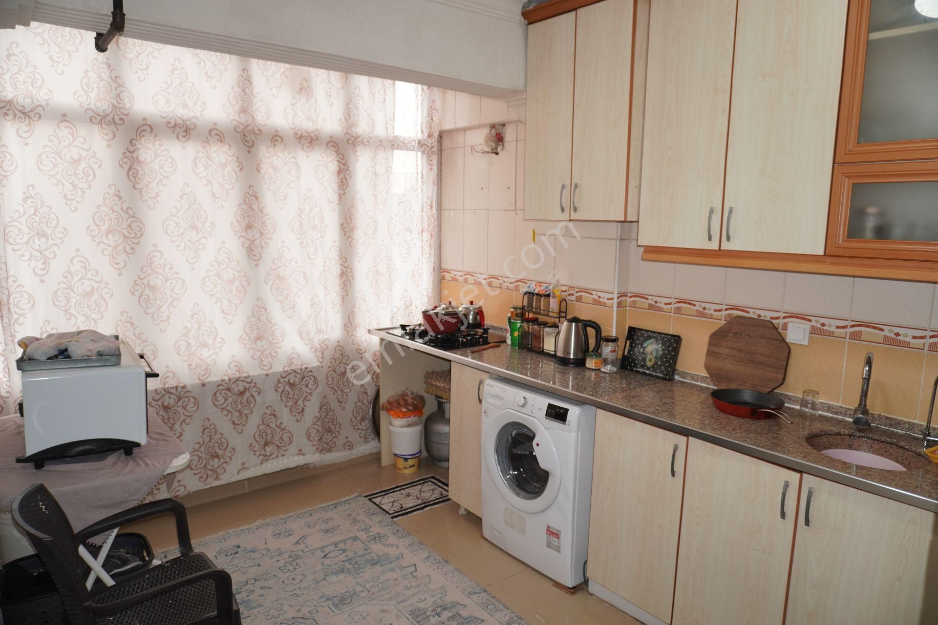 Asarlık Kiralık Eşyasız2+1 Doğalgaz Kombili+balkonlu Çiğliserkan - Görsel 3