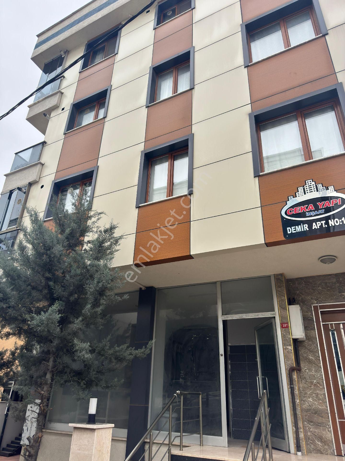 Örnek Mah.mustafa Kemal Sınırında Caddeye 1 Bina 2 Katlı Dükkan
