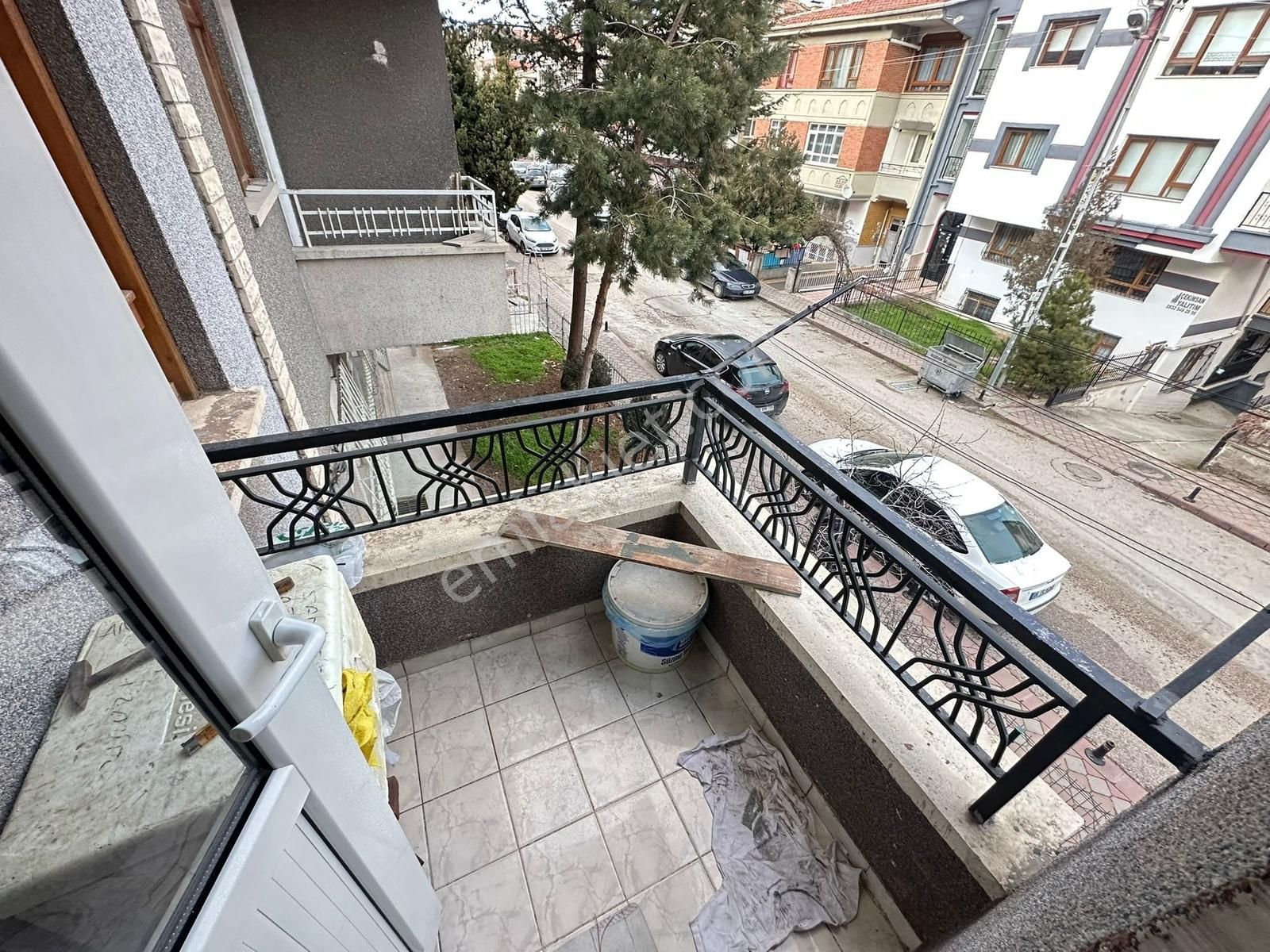 Altın Anahtardan Yunus Emre Cd.yakını Katta Ön Cephe - Görsel 5