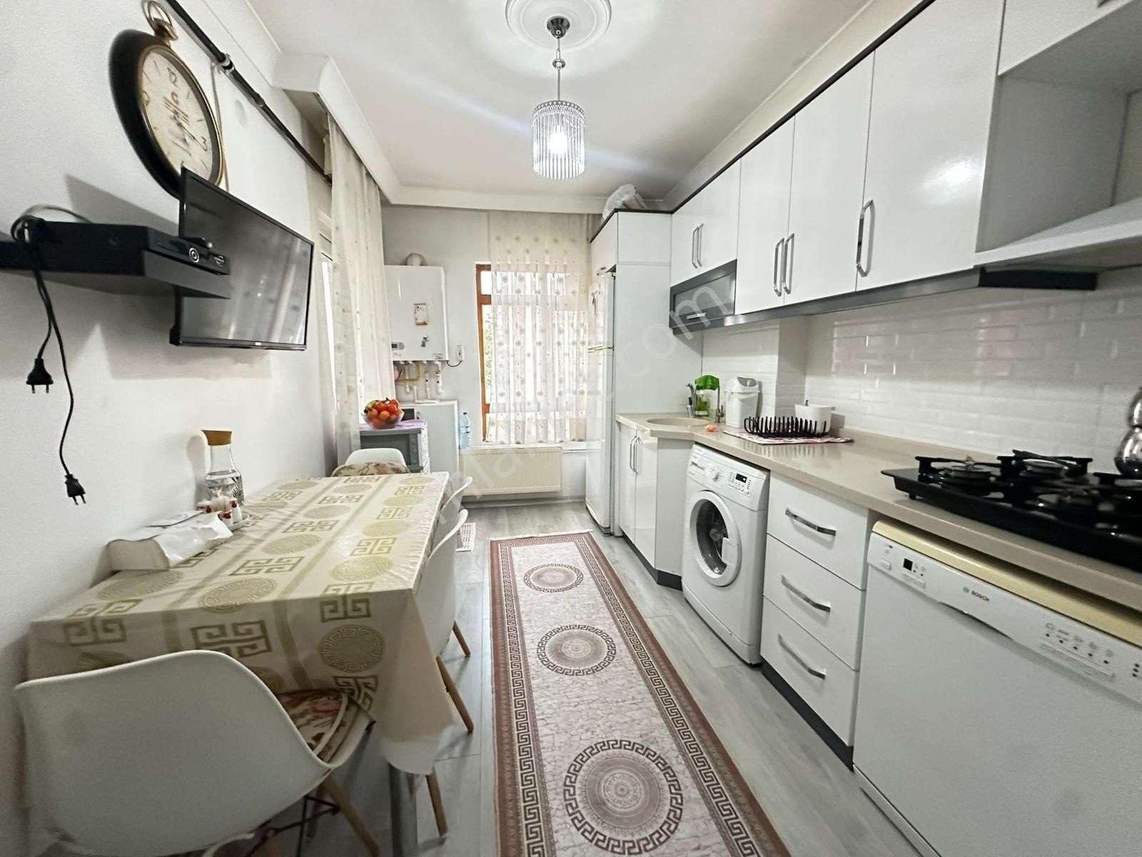 Altın Anahtardan Yunus Emre Cd.yakını Katta Ön Cephe - Görsel 13