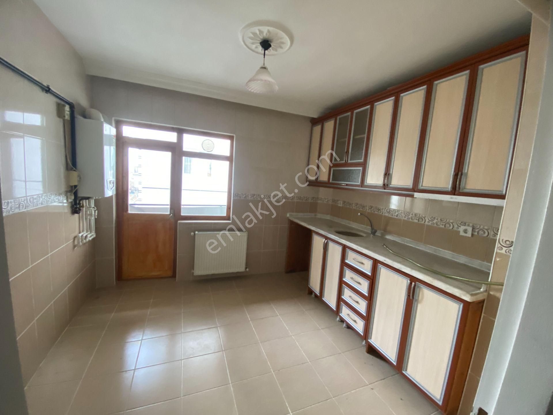 Elvan Mah. Kiralık 3.kat 135 M2 Kiralık 3+1 Daire - Görsel 11