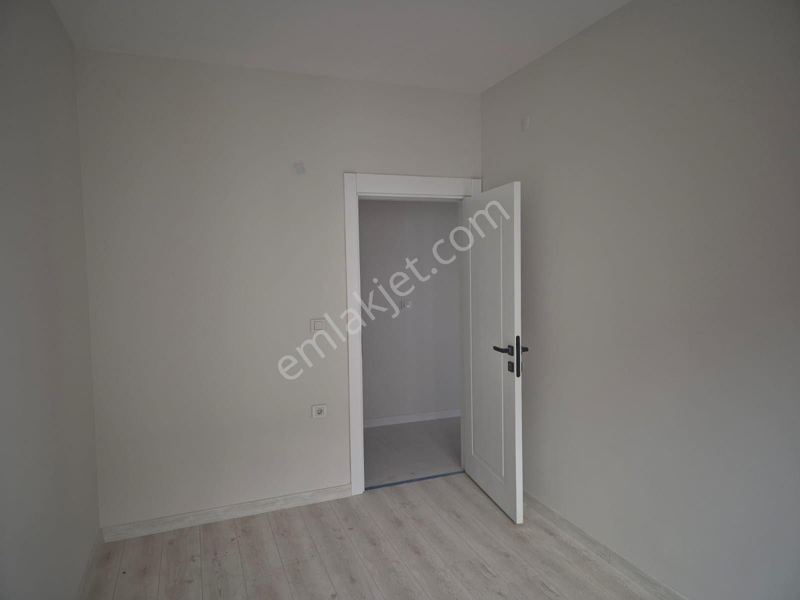 Şeyhsinan Mah.havuzlu Site İçinde Kiralık Sıfır 3+1 Daire - Görsel 16