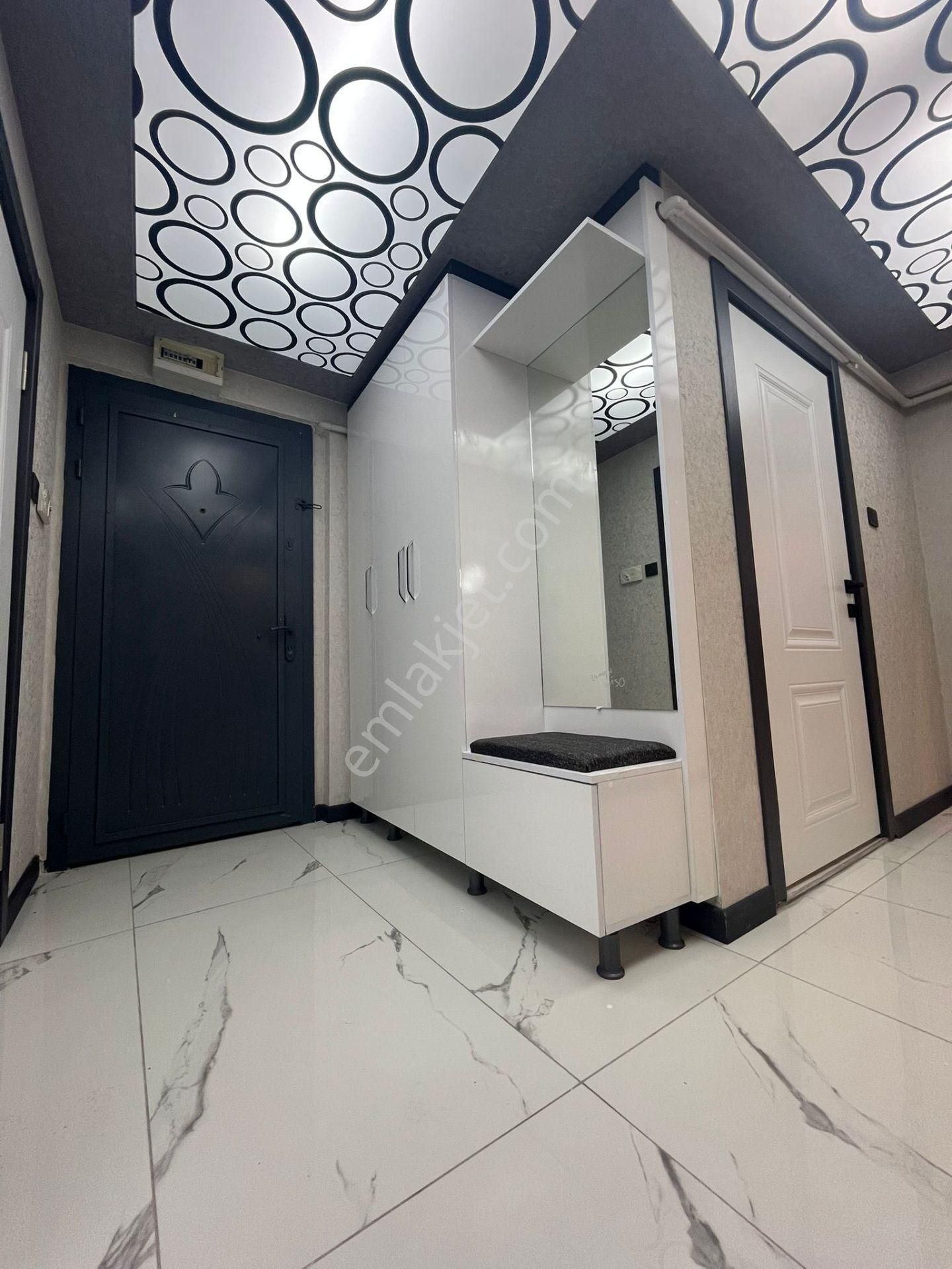 Atapark Yakını Katta Yapılı Geniş M2 4+1 - Görsel 18