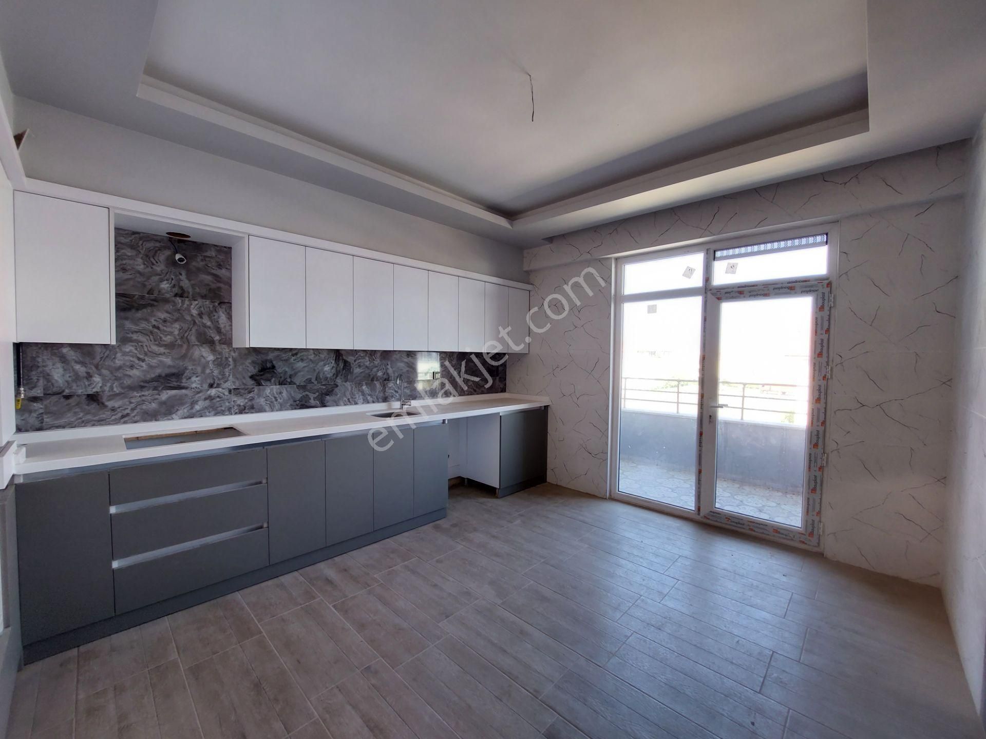 Kosova Mah. Veysel Karani Caddesine Cephe İşyapar'dan Lüks 3+1 Daire - Görsel 13