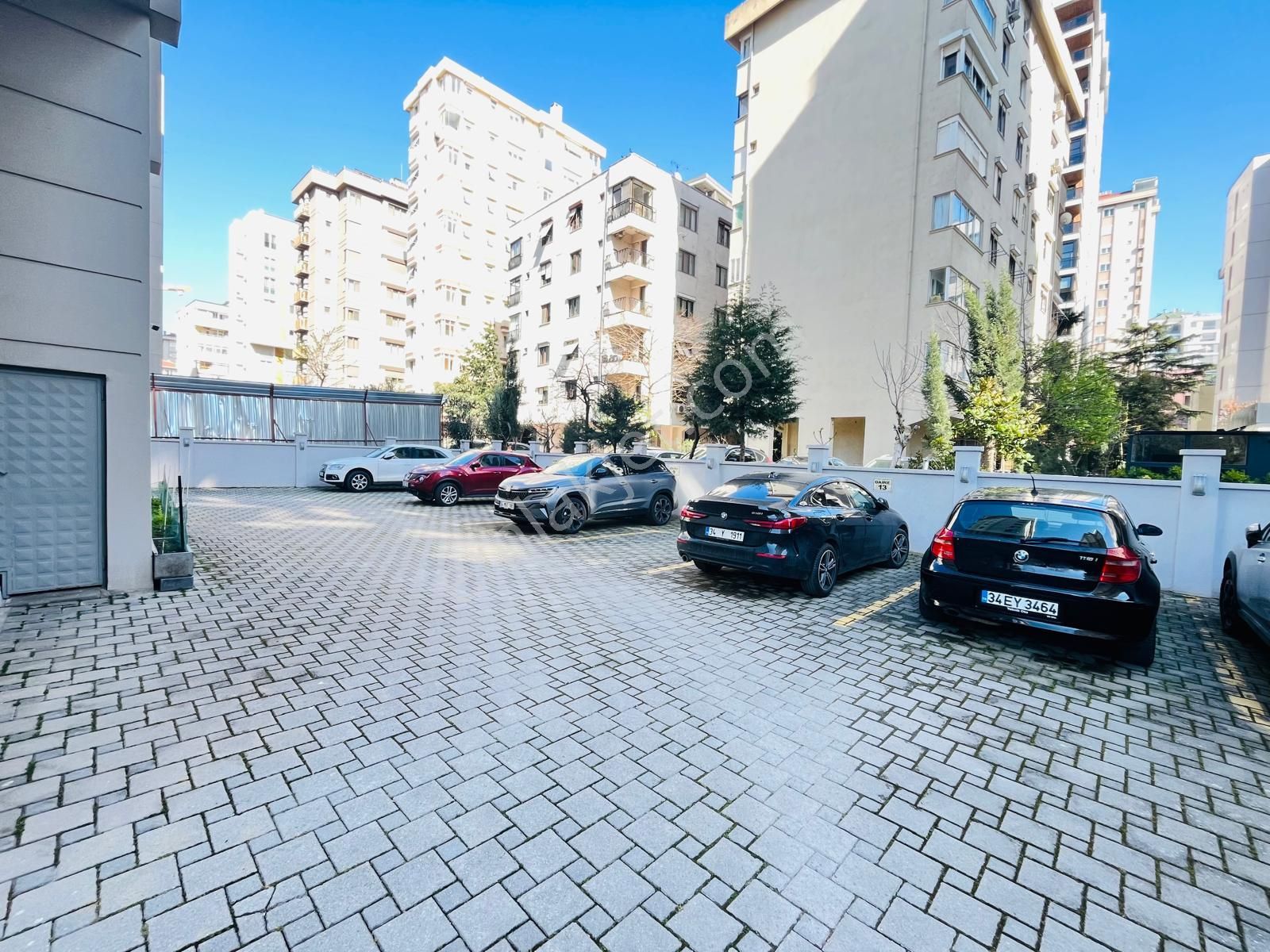 Göztepe Sahilde Geniş 2+1 Park Manzaralı Balkonlu Yeni Binada - Görsel 23