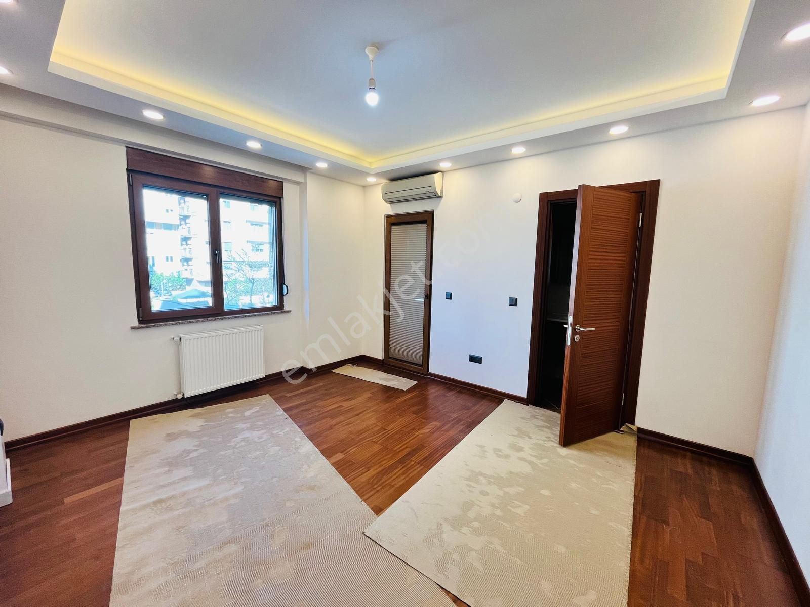 Göztepe Sahilde Geniş 2+1 Park Manzaralı Balkonlu Yeni Binada - Görsel 31