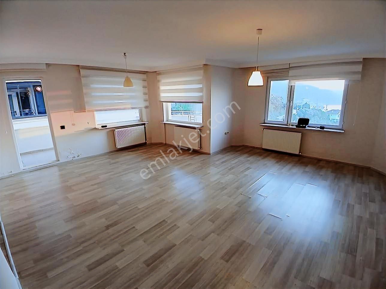 Mudanya Halitpaşada Full Deniz Manzaralı 3+1 Daire Havuzlu - Görsel 12
