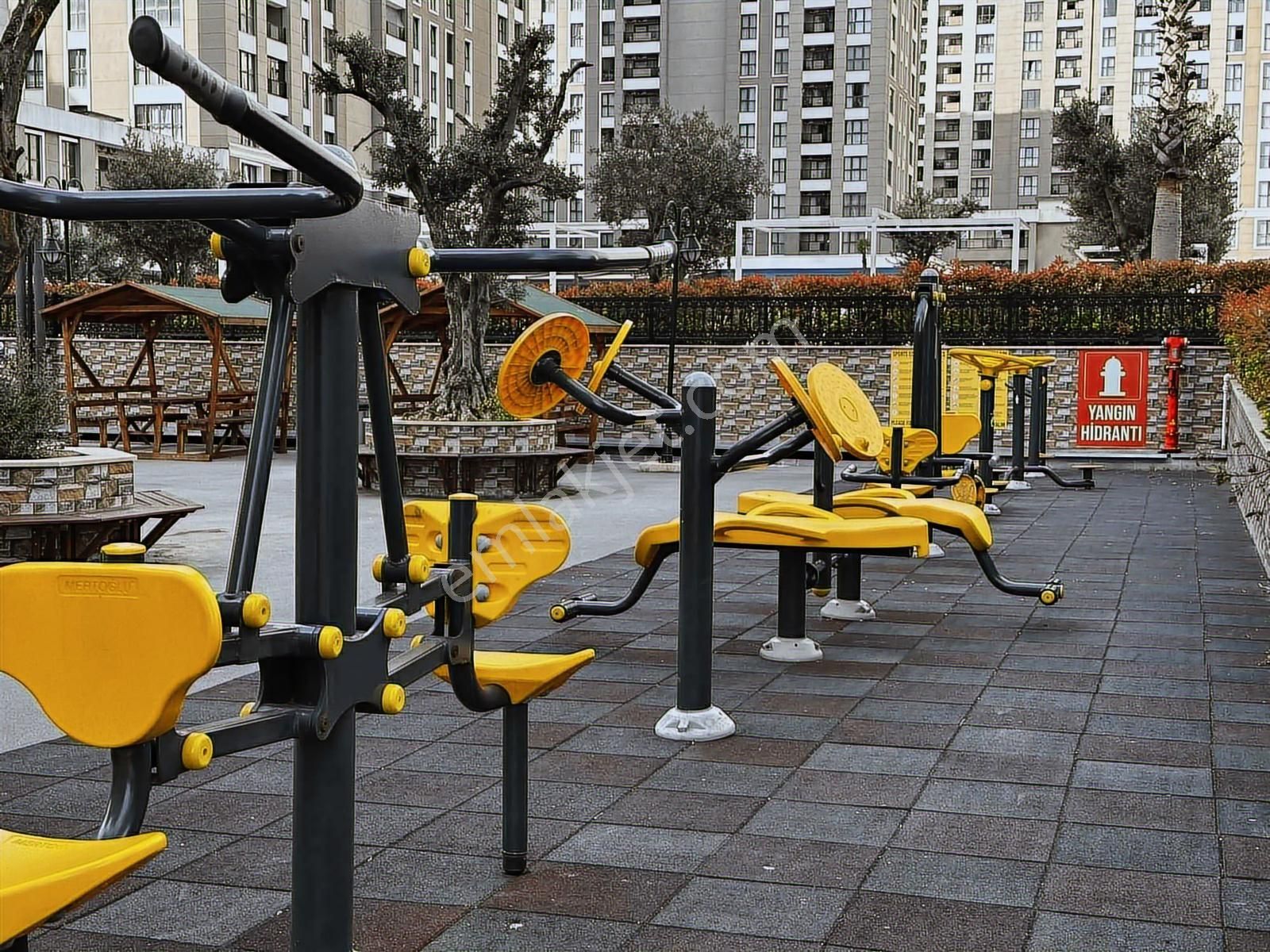 Kameroğlu Metrohome Havuz Cephe Satılık 3+1 - Görsel 25