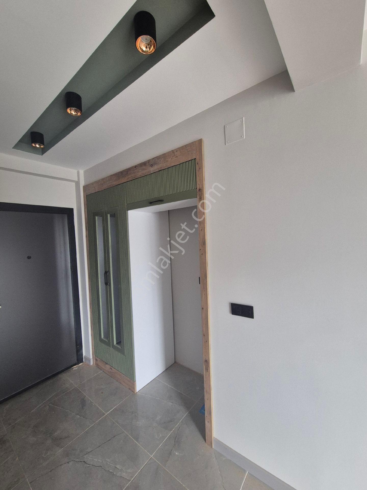 Gültepe'de 2+1 Açık Mutfak Cadde Üzeri Doğalgazlı Kiralık Daire - Görsel 13