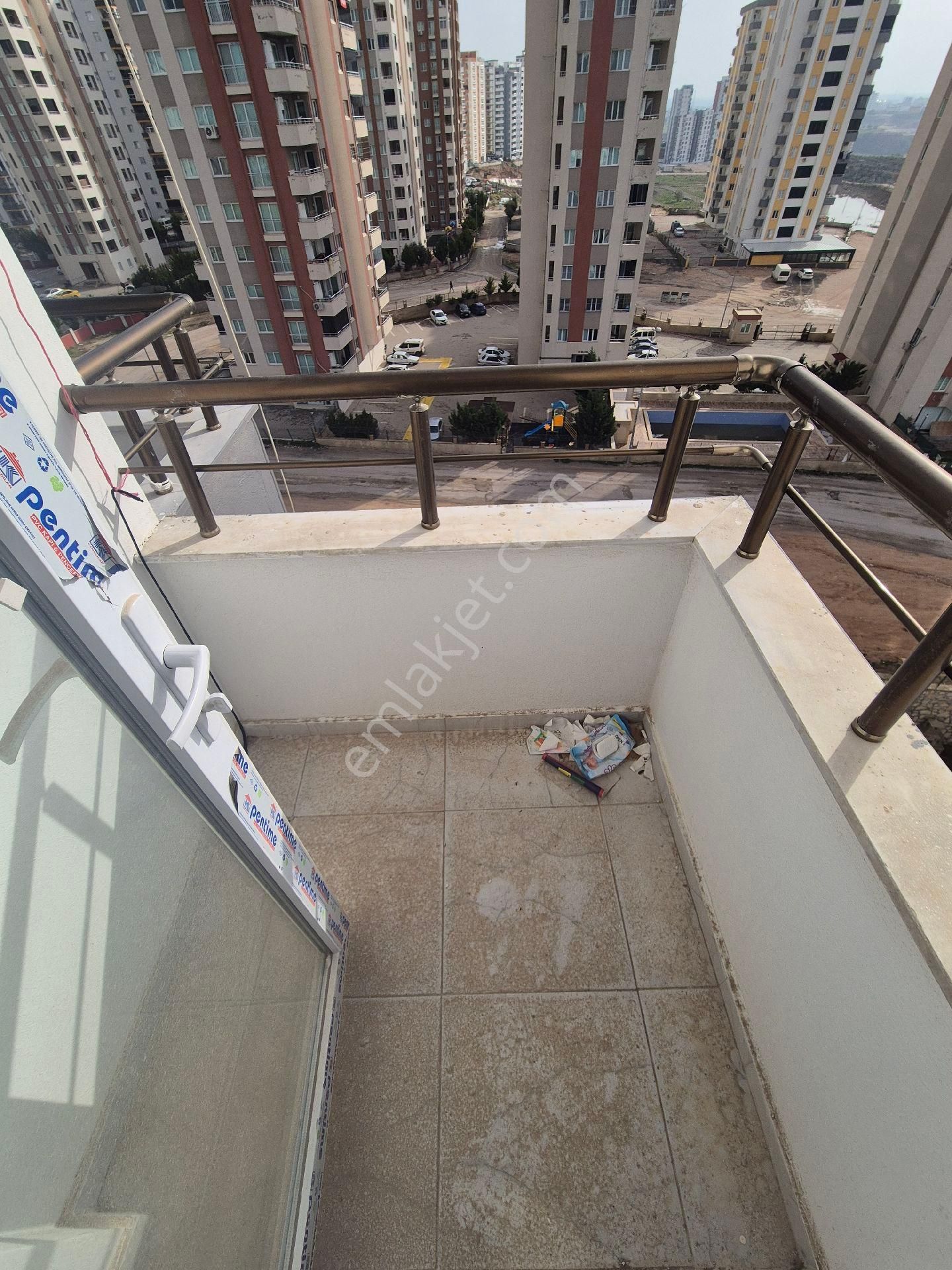 Gültepe'de 2+1 Açık Mutfak Cadde Üzeri Doğalgazlı Kiralık Daire - Görsel 22