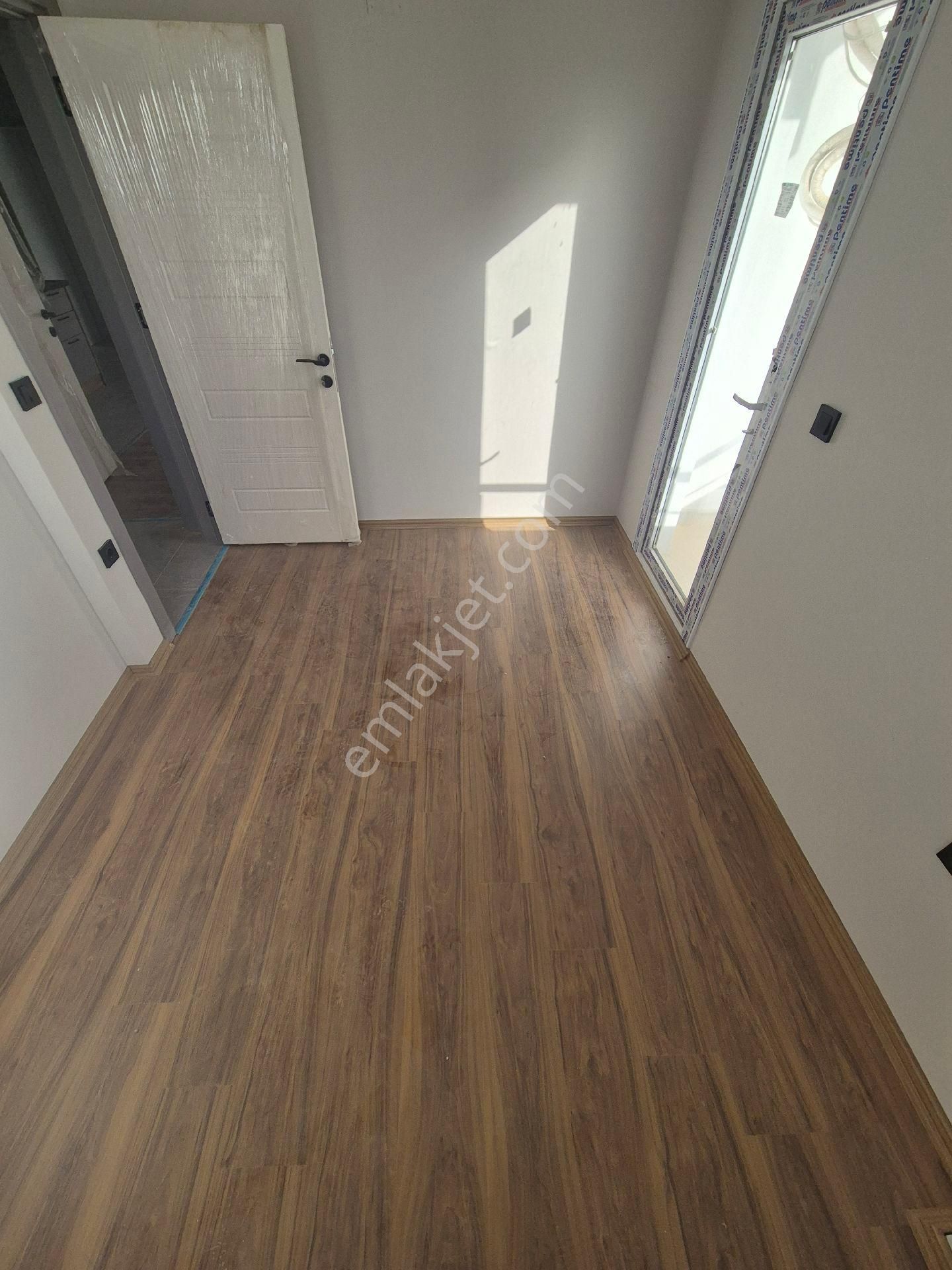 Gültepe'de 2+1 Açık Mutfak Cadde Üzeri Doğalgazlı Kiralık Daire - Görsel 12