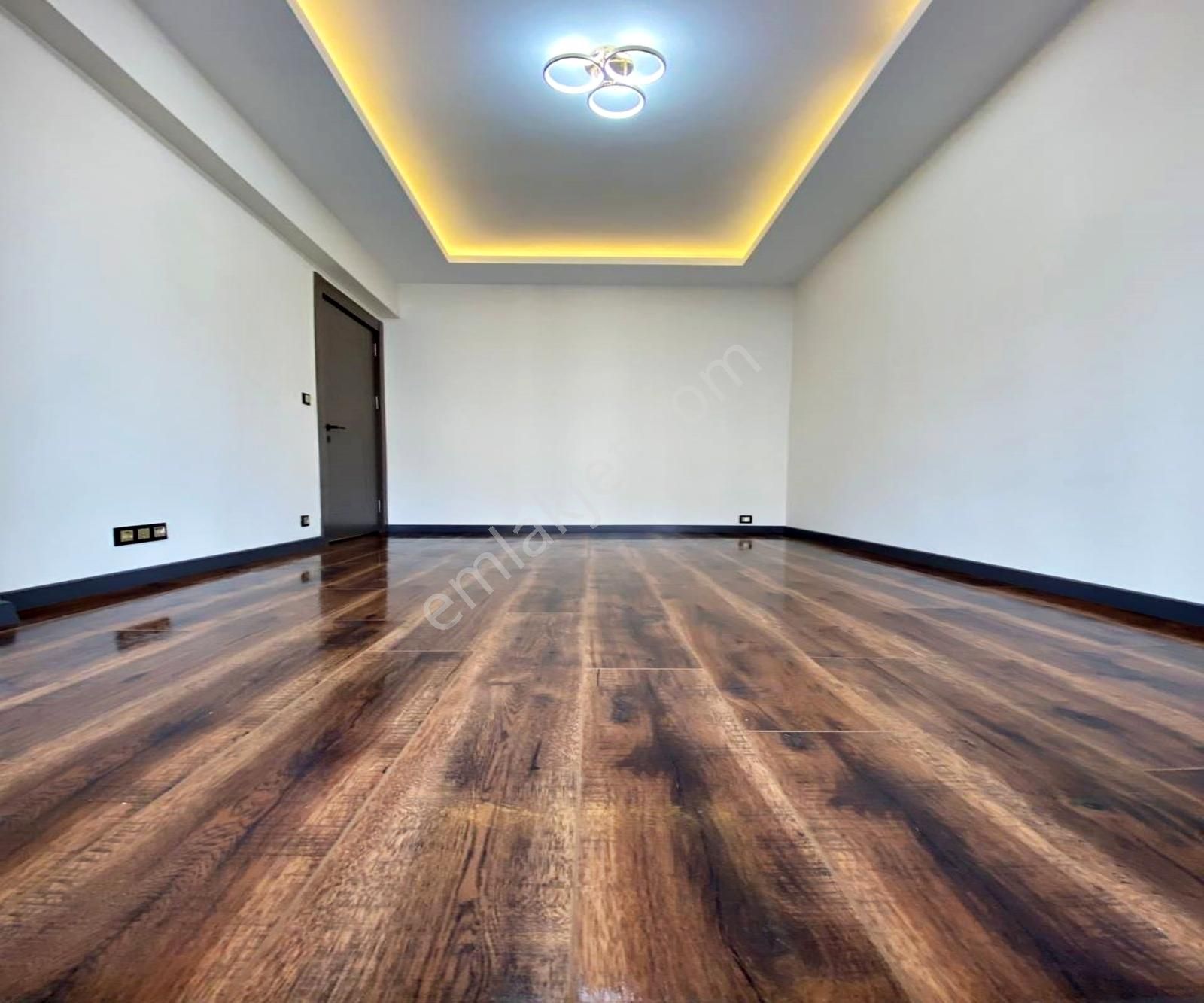 Beylikdüzü Lıve İnşaat'tan Full Dekorlu Geniş 3+1 Satılık Daire! - Görsel 5