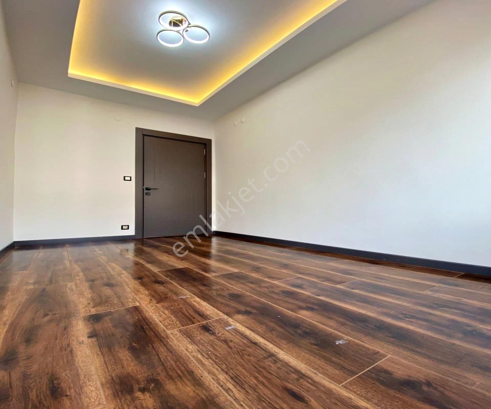 Beylikdüzü Lıve İnşaat'tan Full Dekorlu Geniş 3+1 Satılık Daire! - Görsel 18