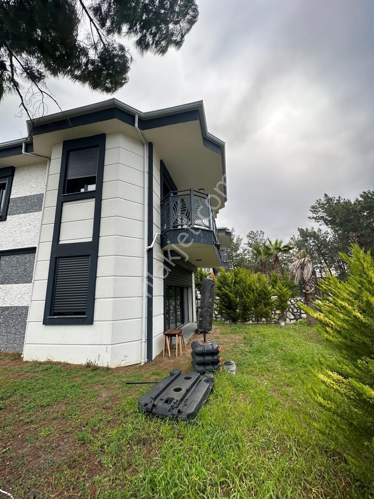 Kuşadası Soğucak'ta Doğayla İç İçe Müstakil Havuzlu Villa - Görsel 20